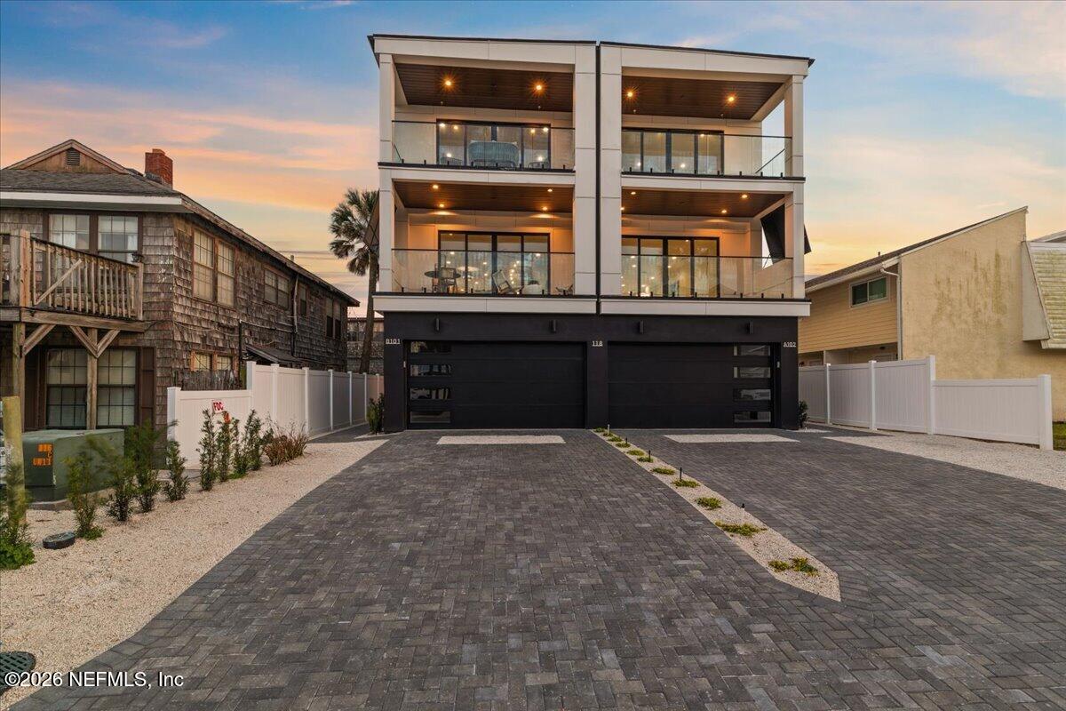 118 13TH Avenue S 101 B