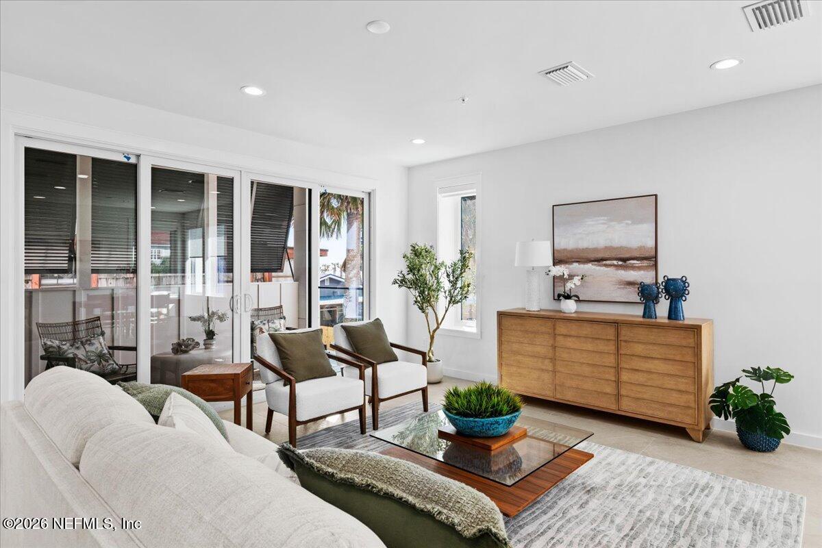 118 13TH Avenue S 103 C