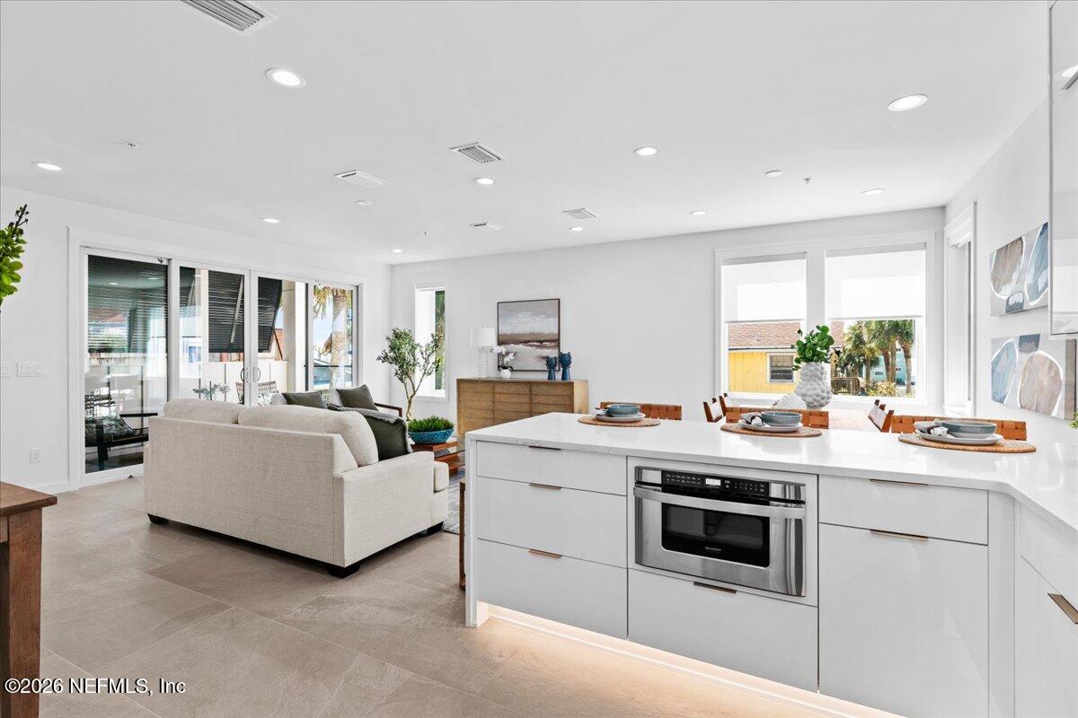 118 13TH Avenue S 103 C