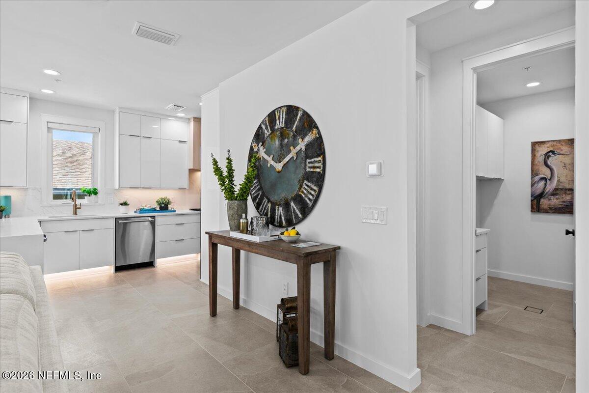 118 13TH Avenue S 103 C