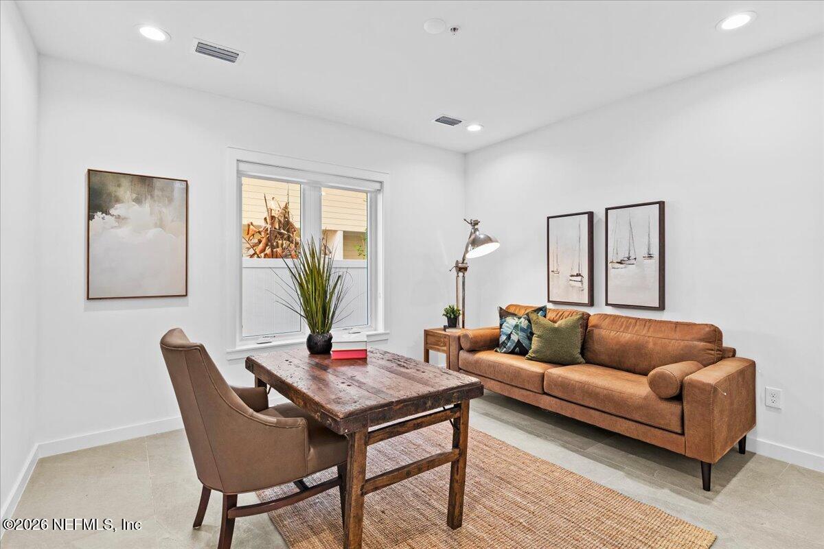 118 13TH Avenue S 103 C