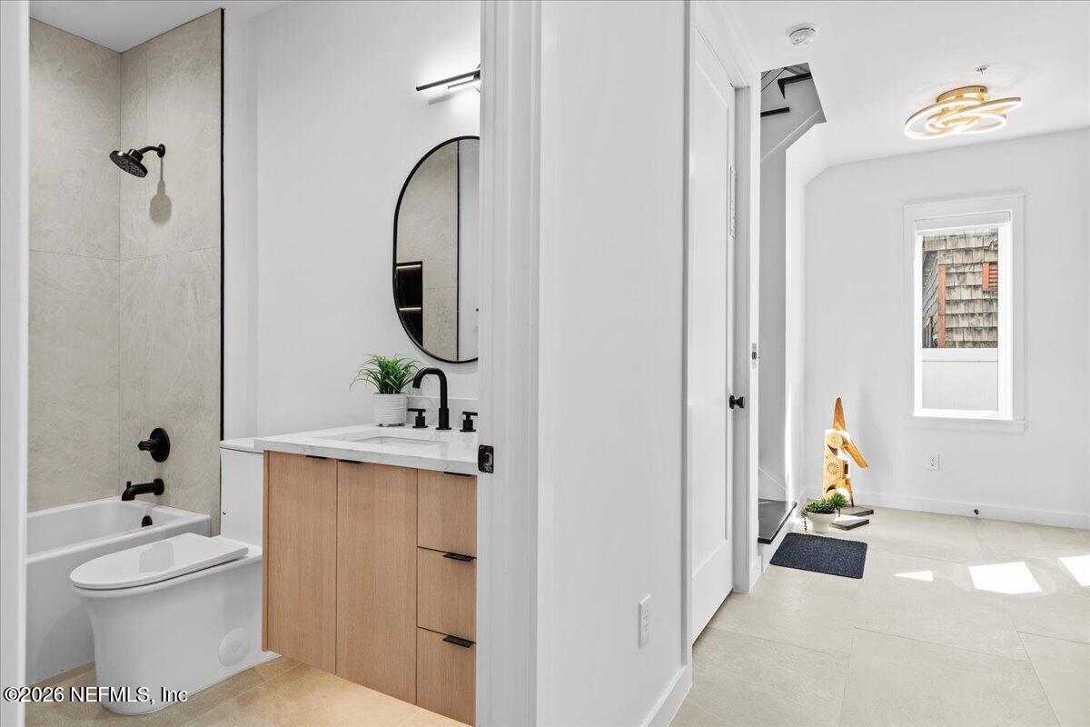 118 13TH Avenue S 103 C