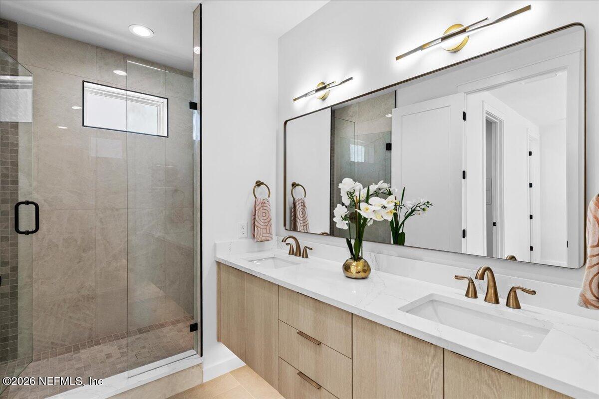 118 13TH Avenue S 103 C