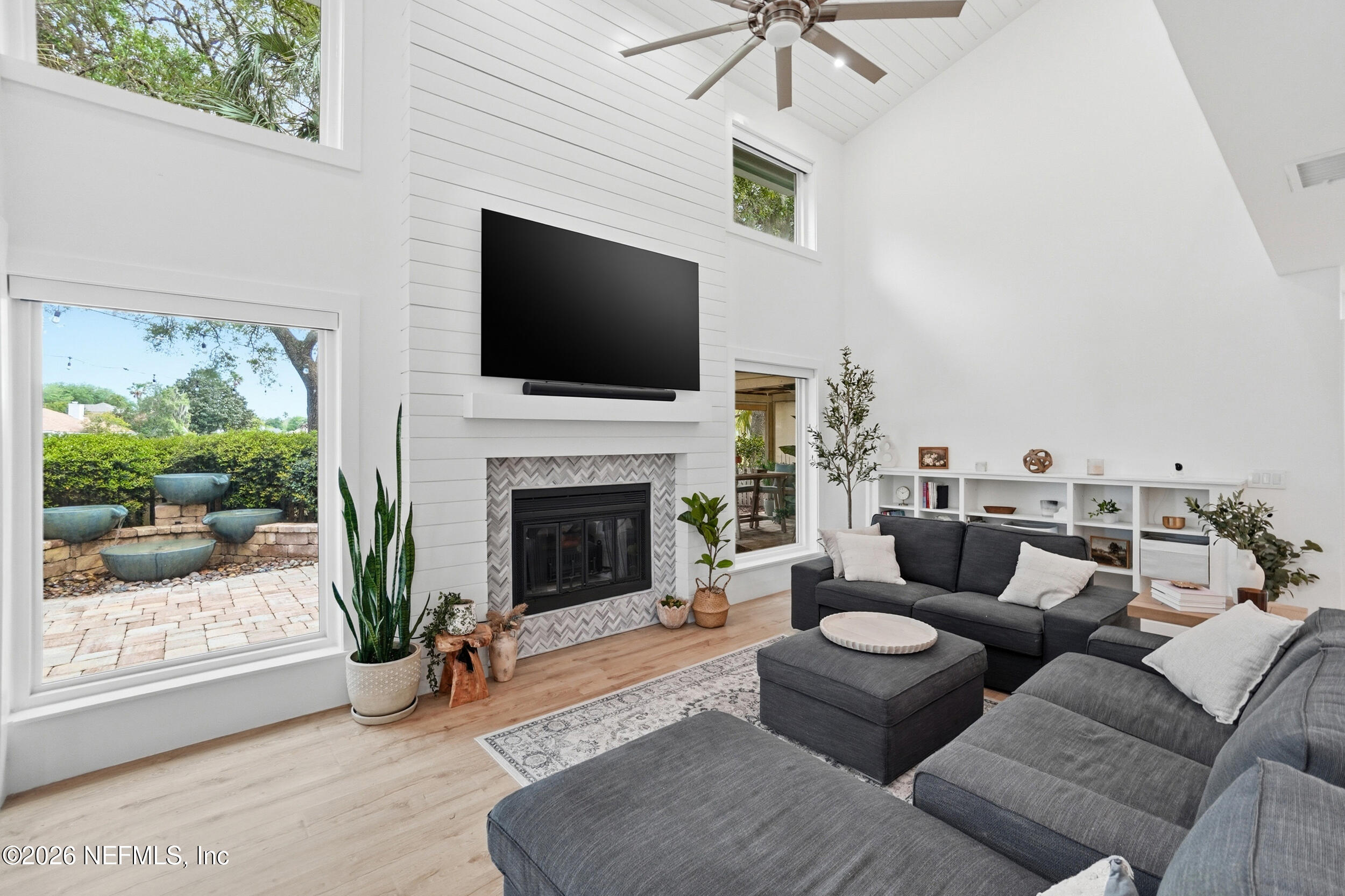 111 ISLAND Drive