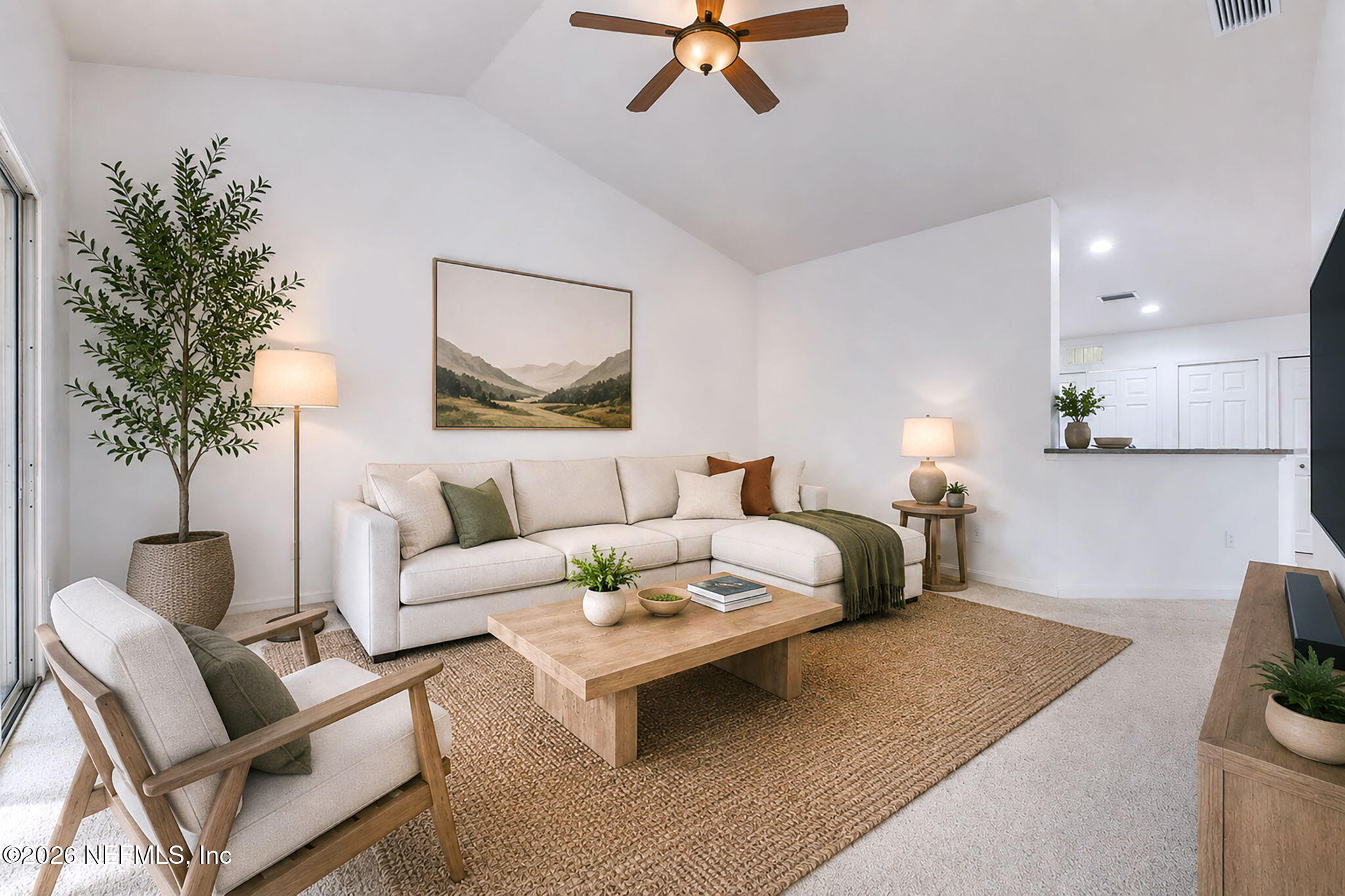 8521 LITTLE SWIFT Circle 34D