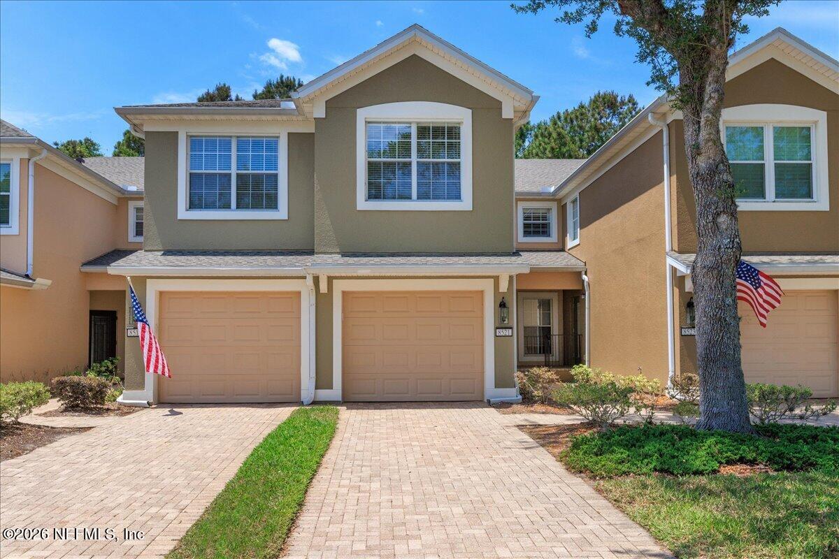 8521 LITTLE SWIFT Circle 34D