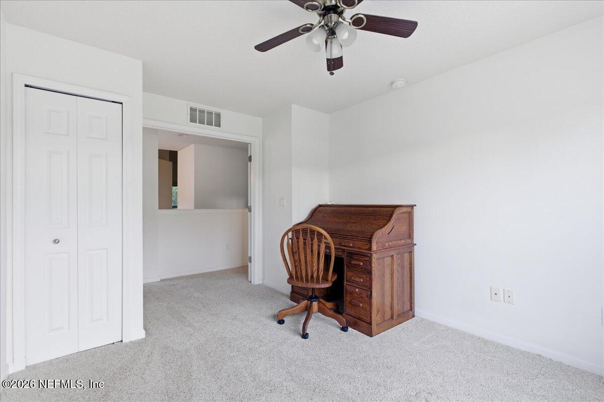 8521 LITTLE SWIFT Circle 34D