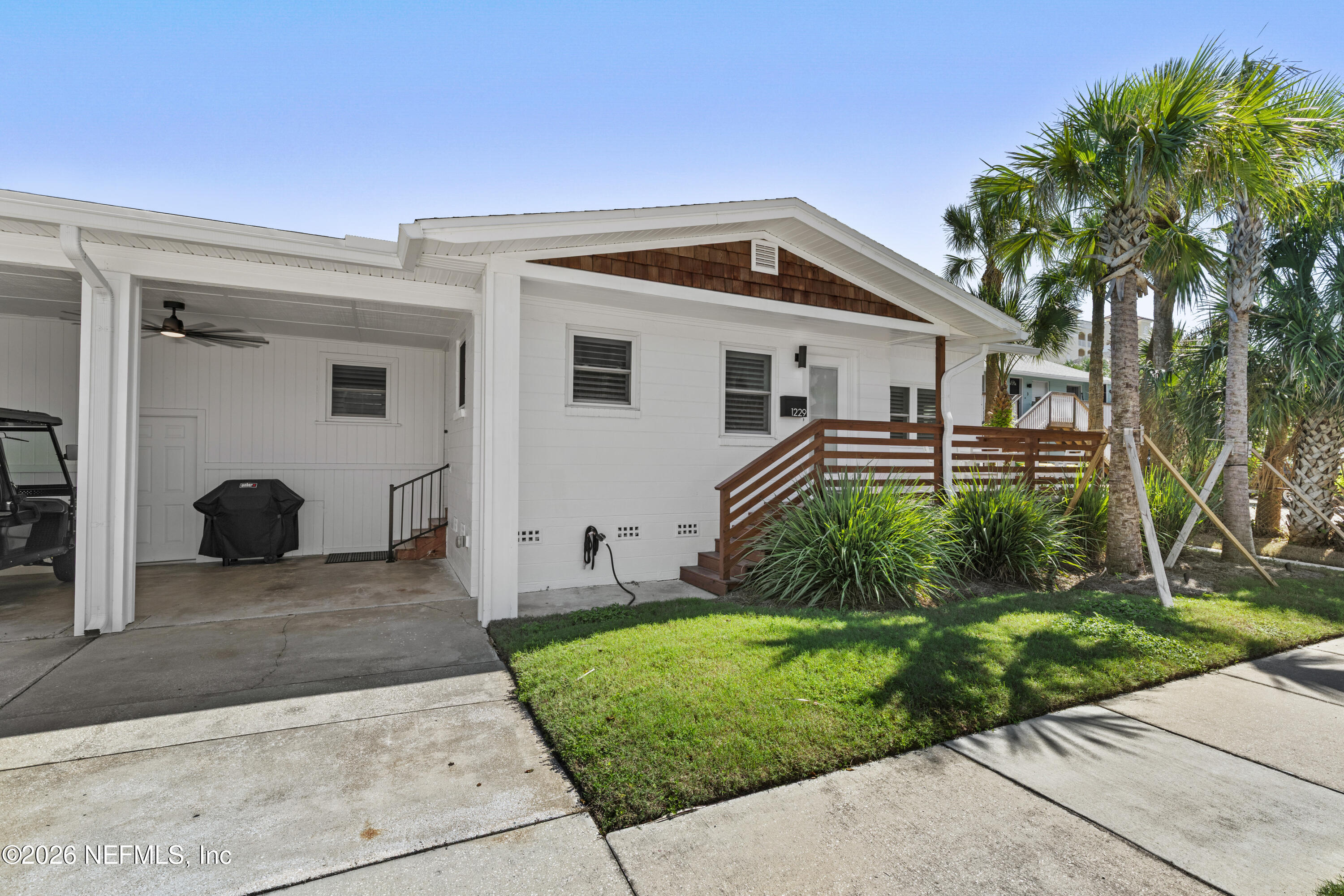 1229 2ND Street N