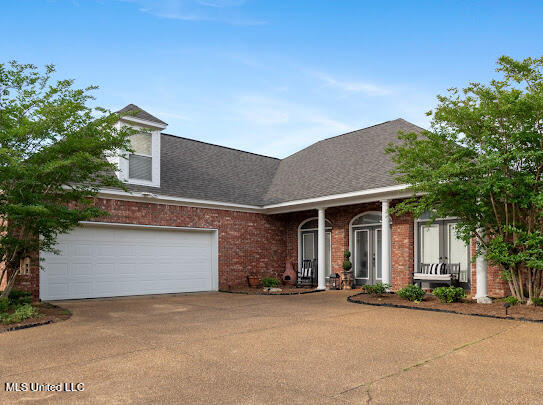 800 Highland Court