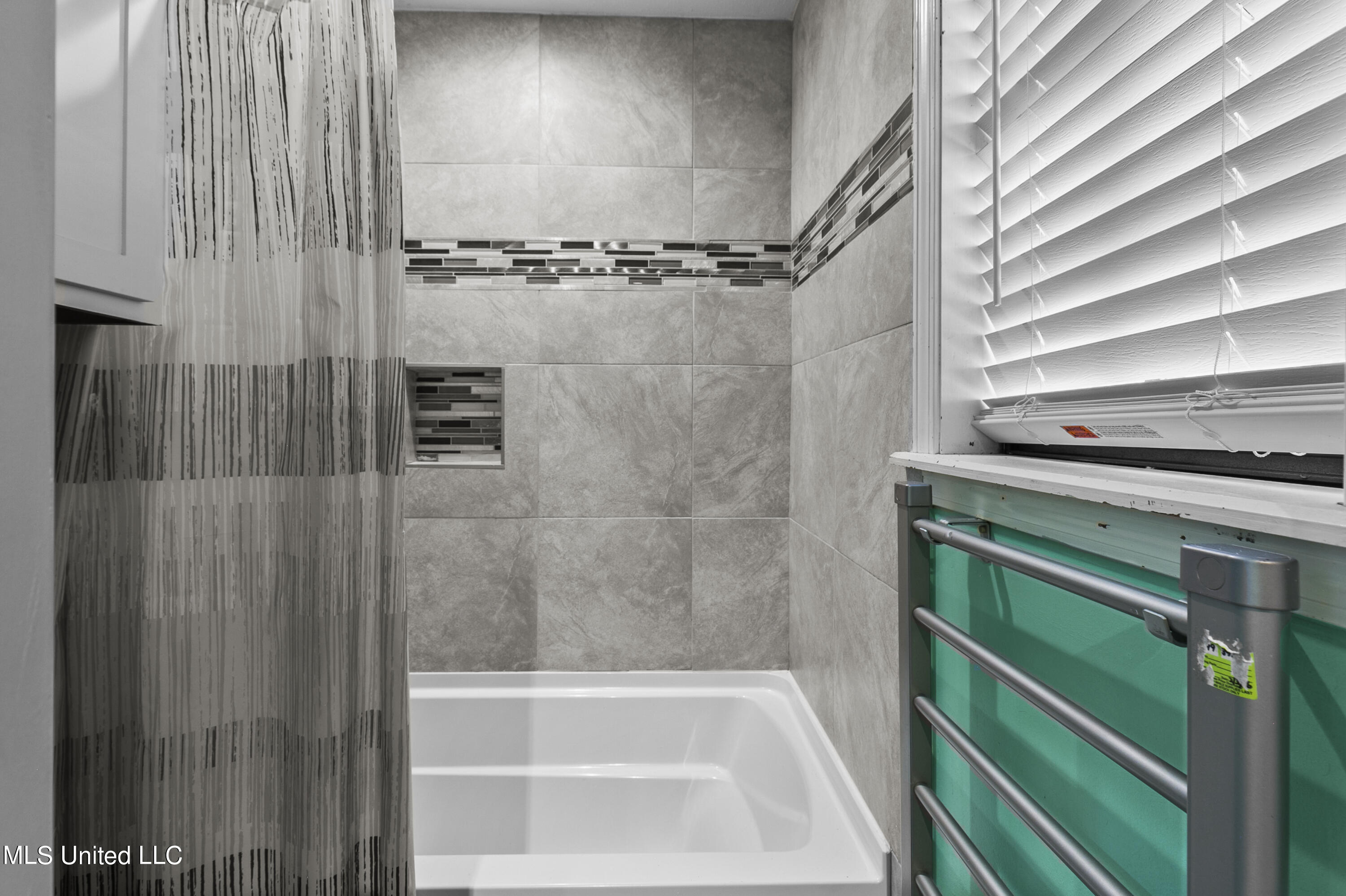 305 Camelia Trail