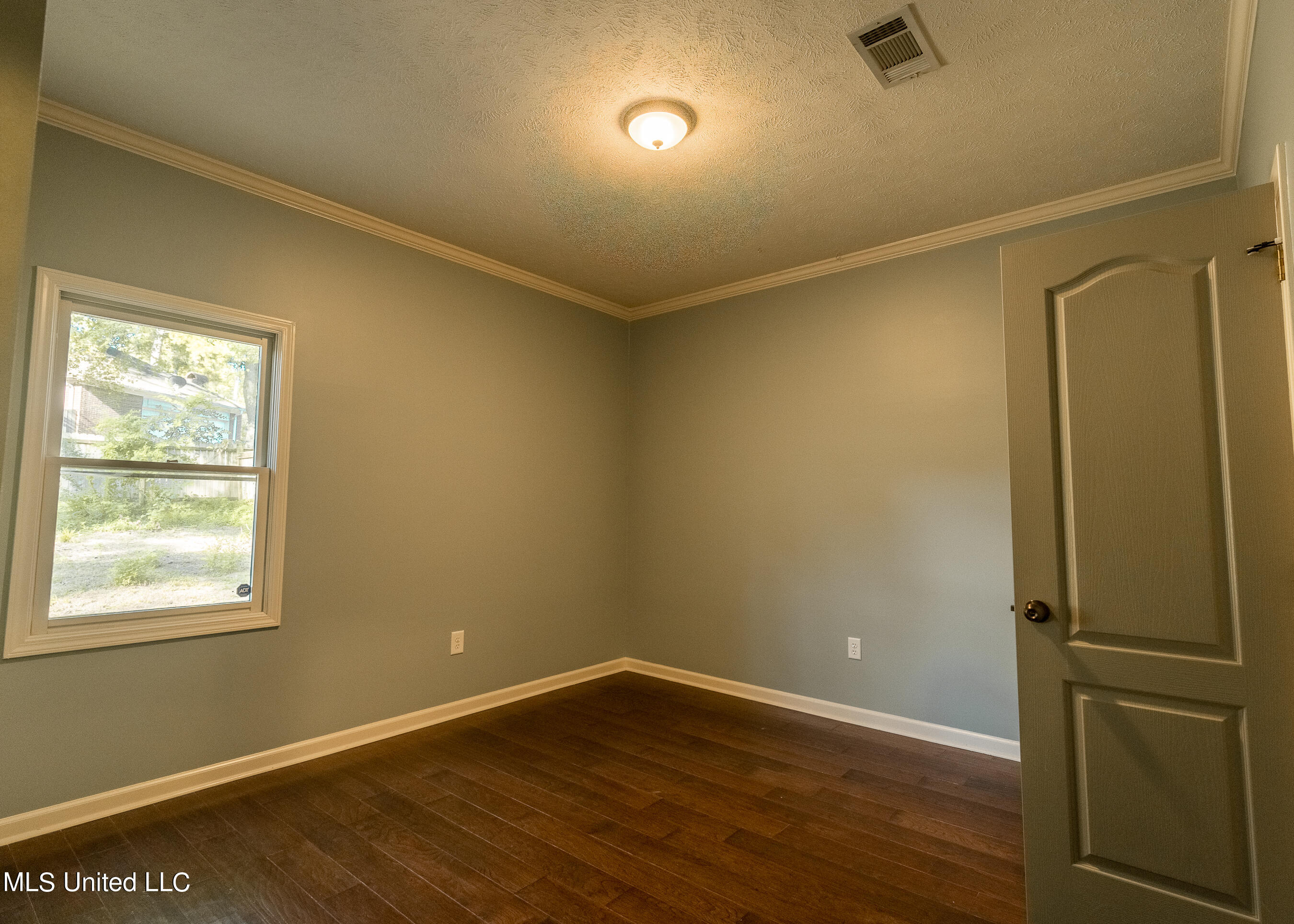 273 Bayview Drive Drive