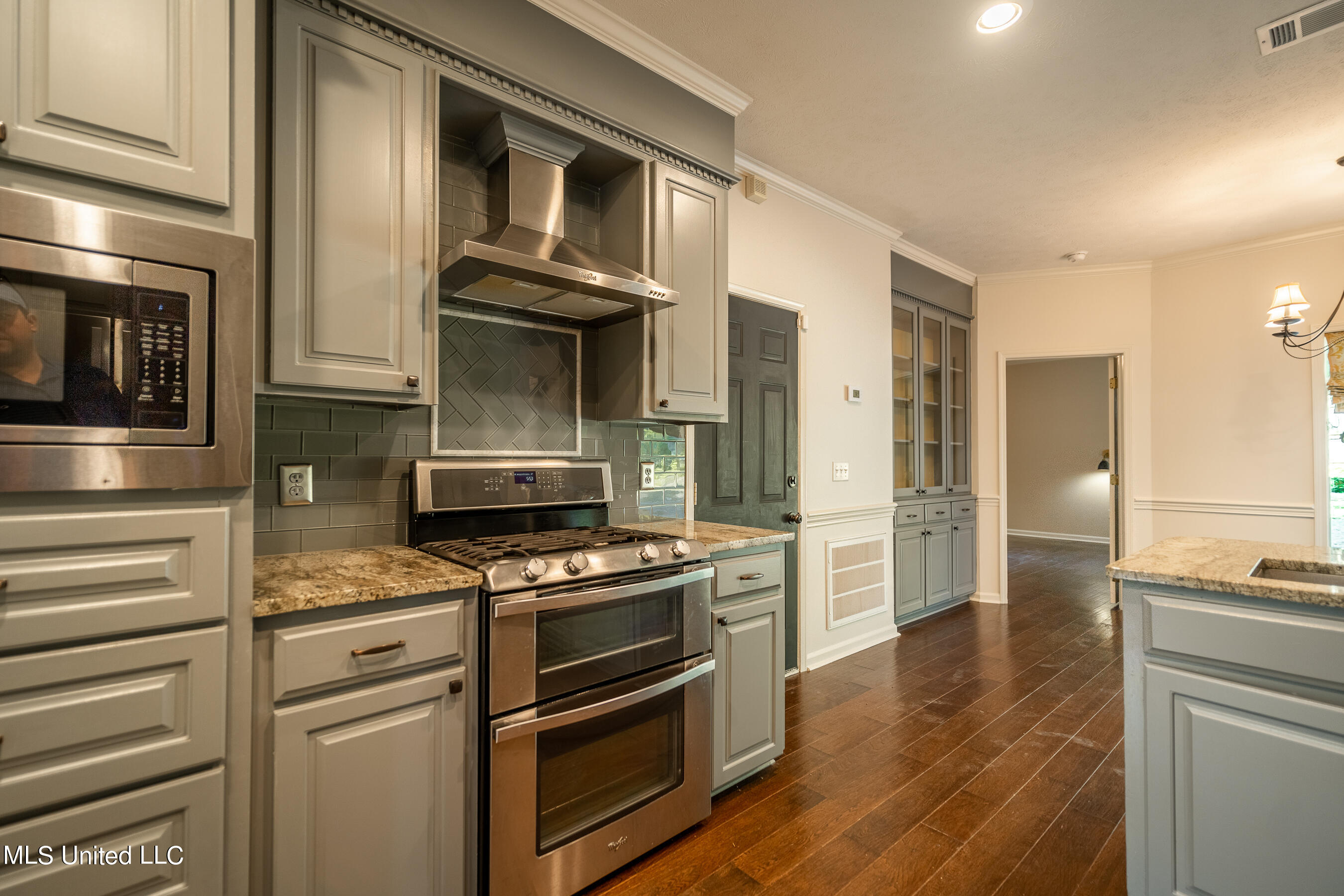 273 Bayview Drive Drive