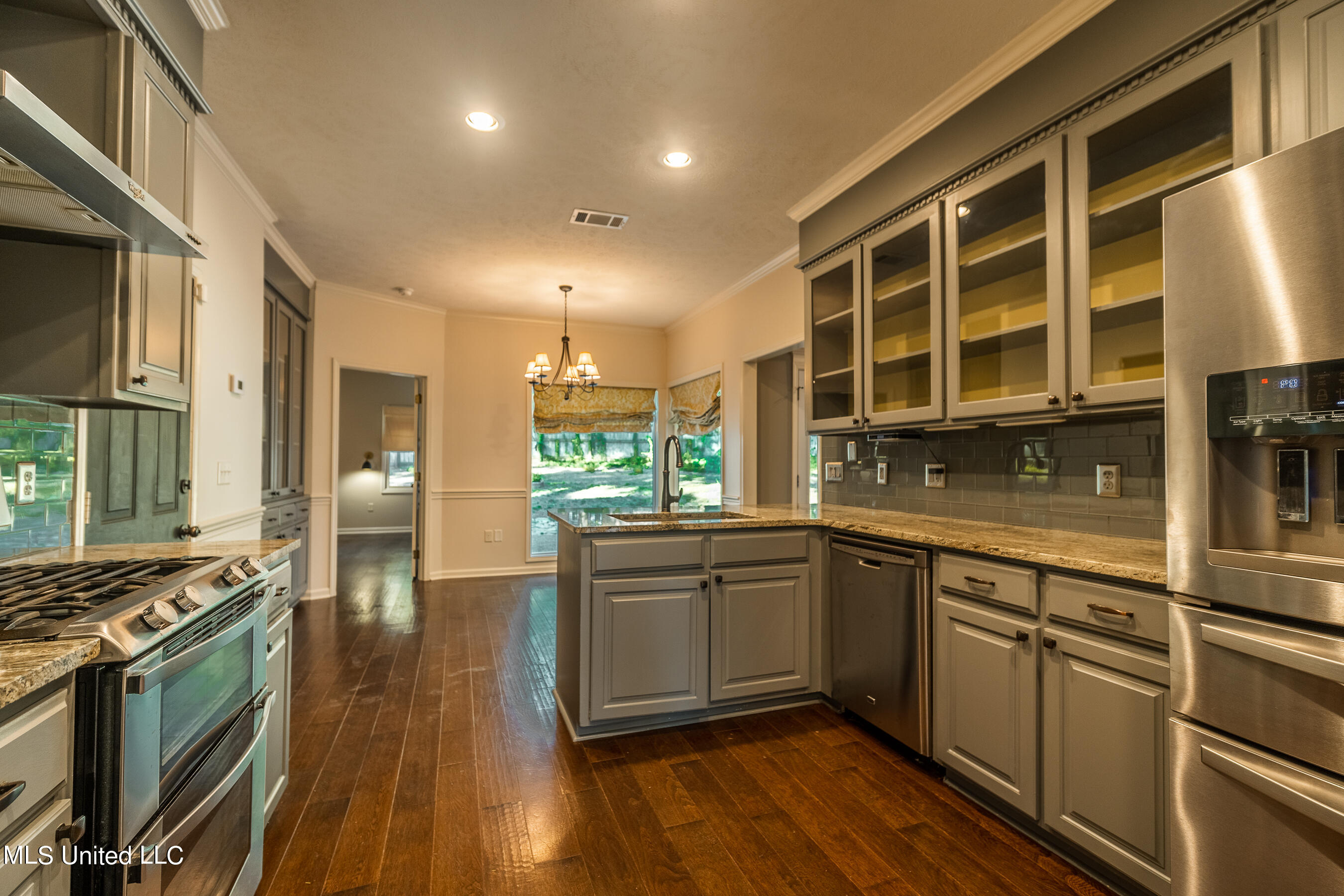 273 Bayview Drive Drive
