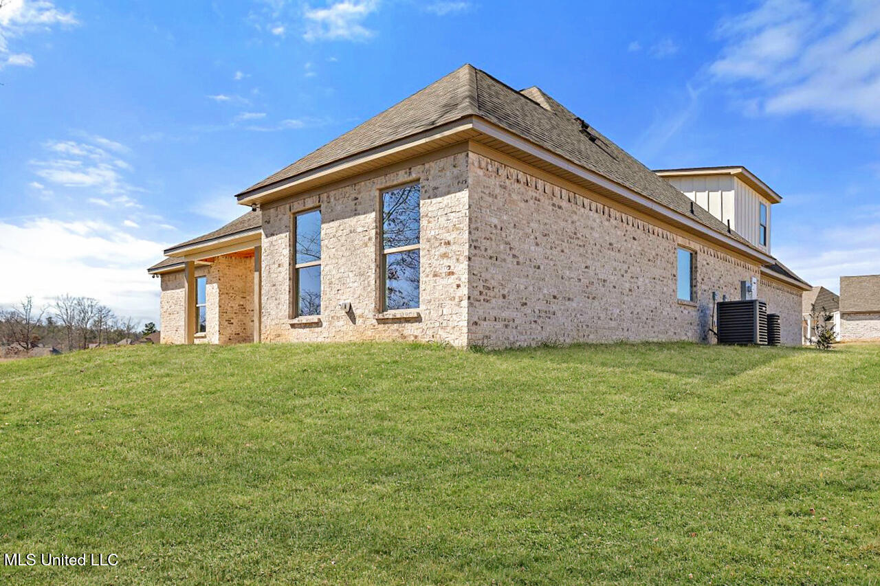 654 Prosperity Place