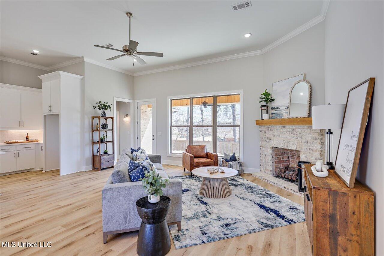 654 Prosperity Place
