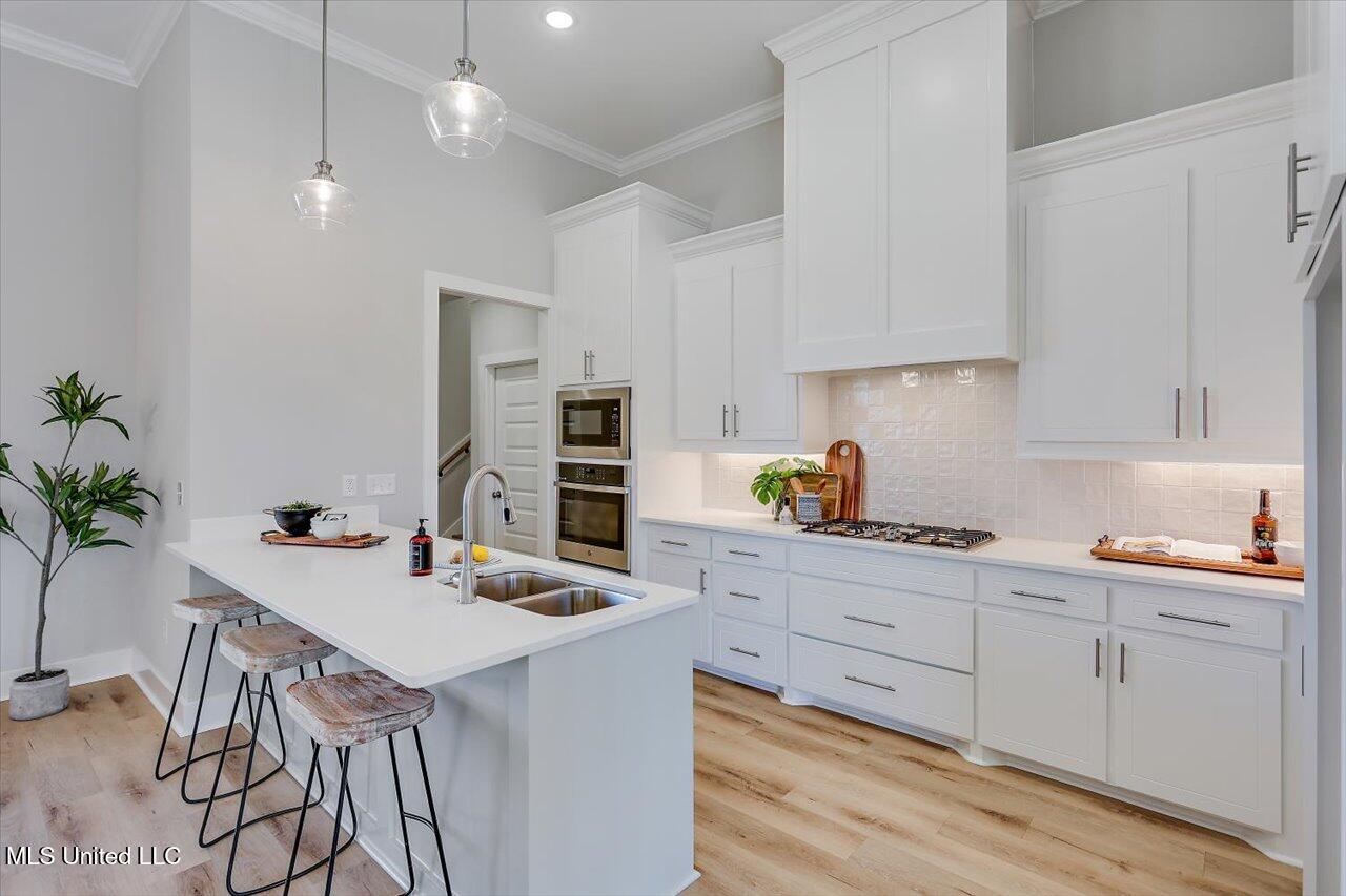 654 Prosperity Place