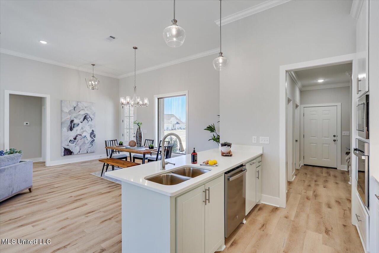 654 Prosperity Place