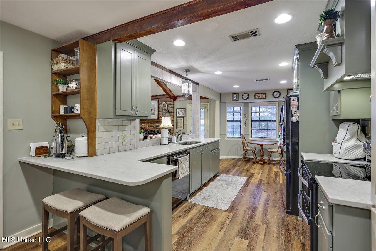 751 Pine Valley
