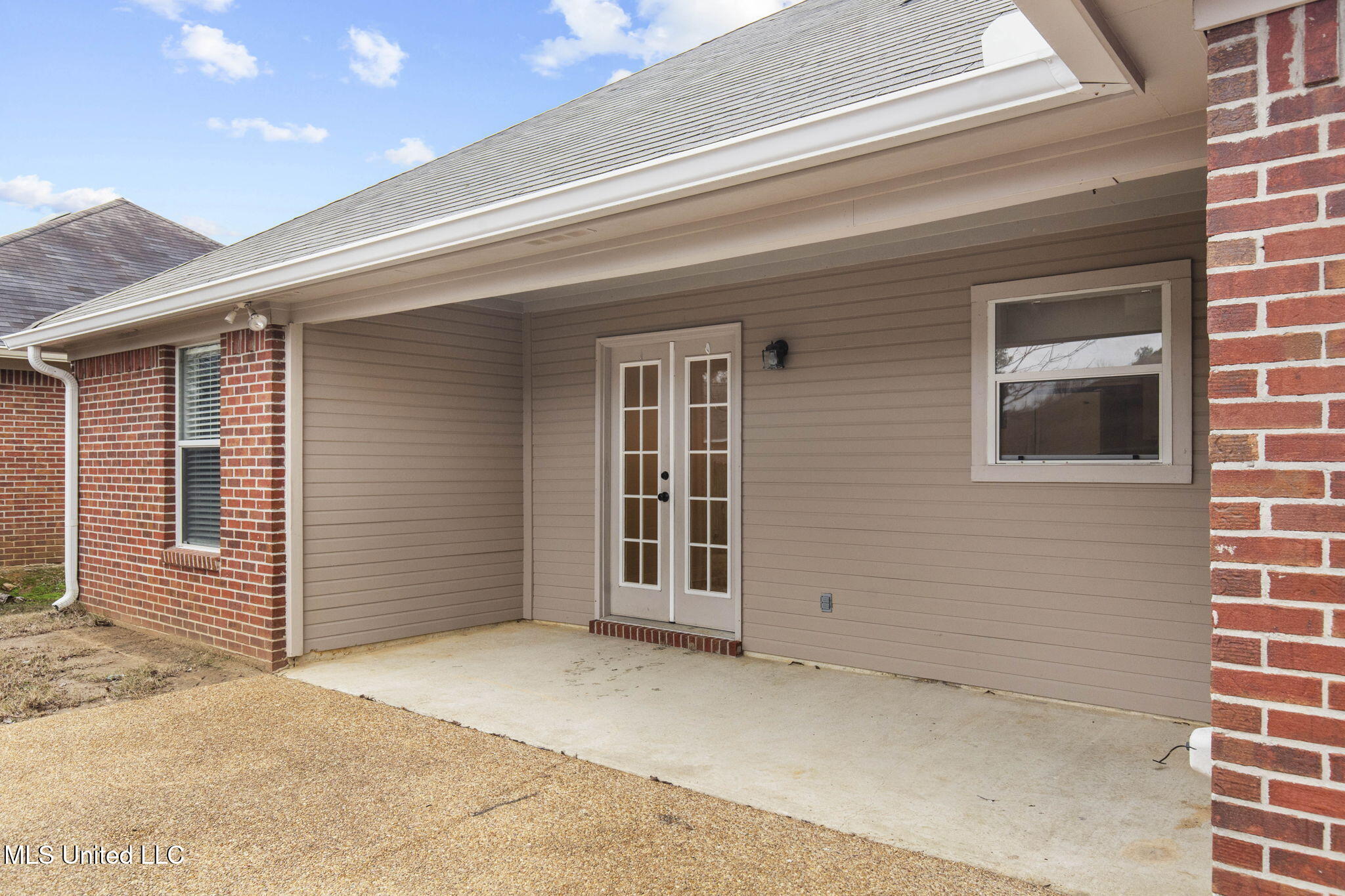 203 Edgewater Branch Drive