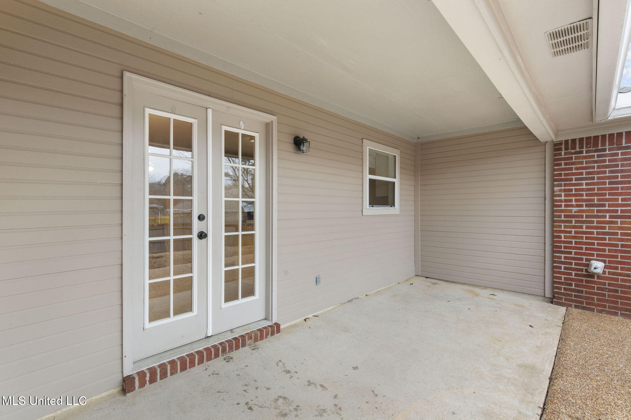 203 Edgewater Branch Drive