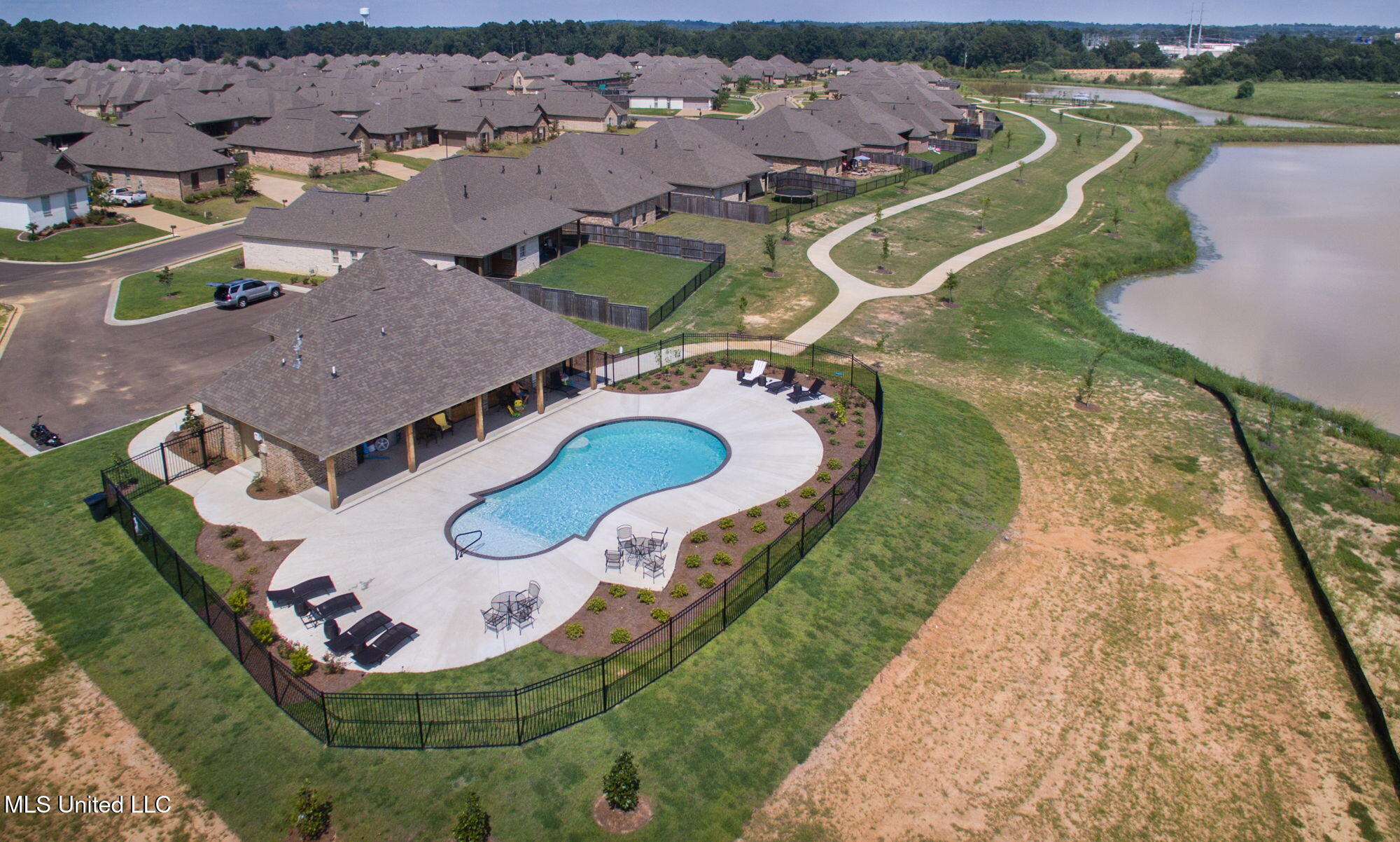 204 Amethyst Drive