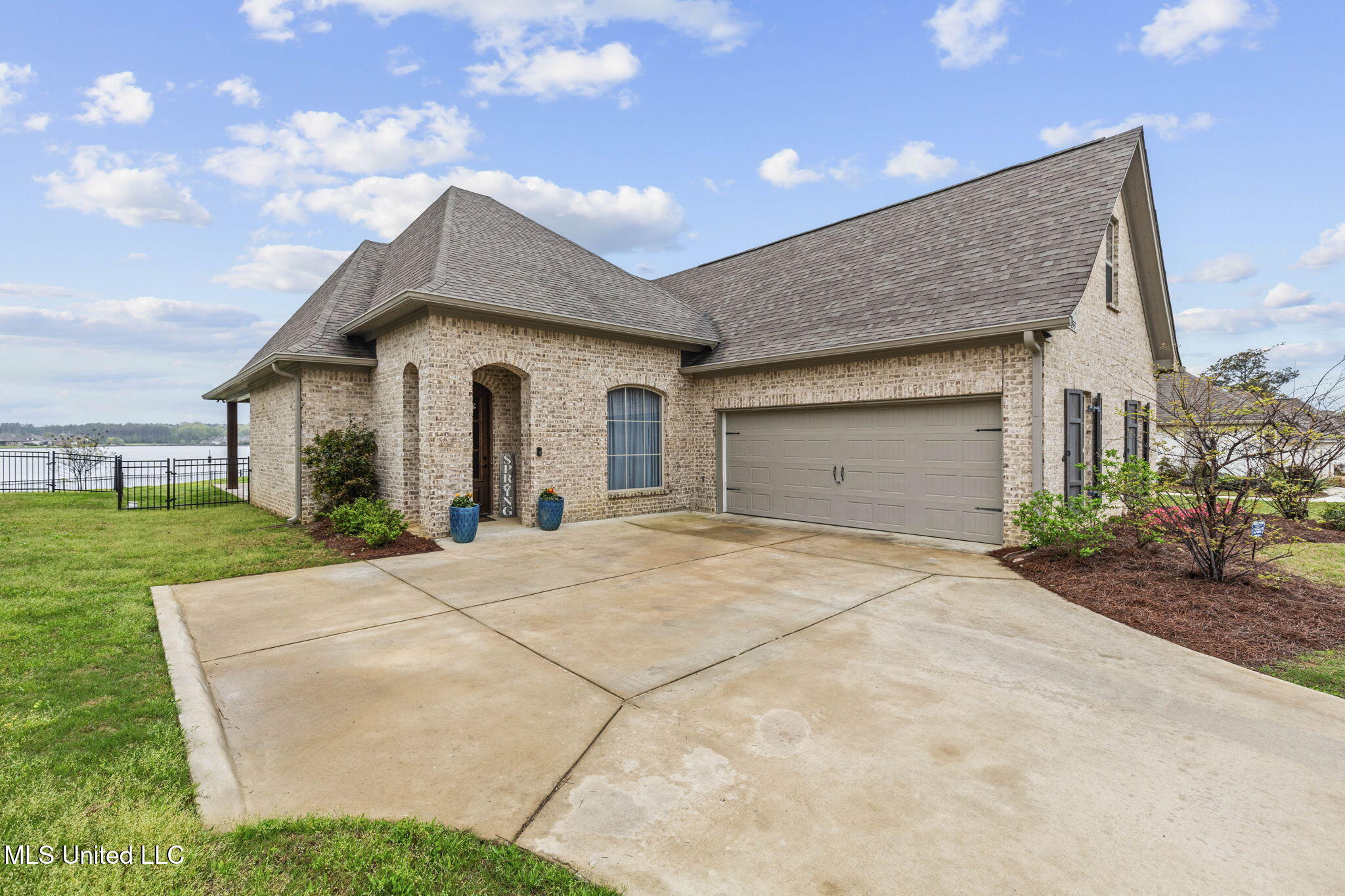 153 Shore View Drive