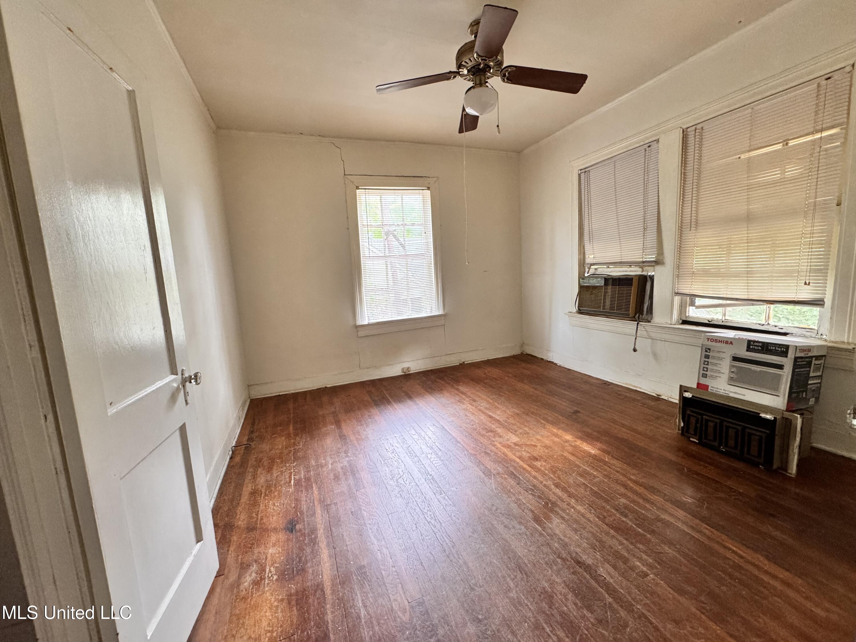 1202 Fortification Street, 1-2
