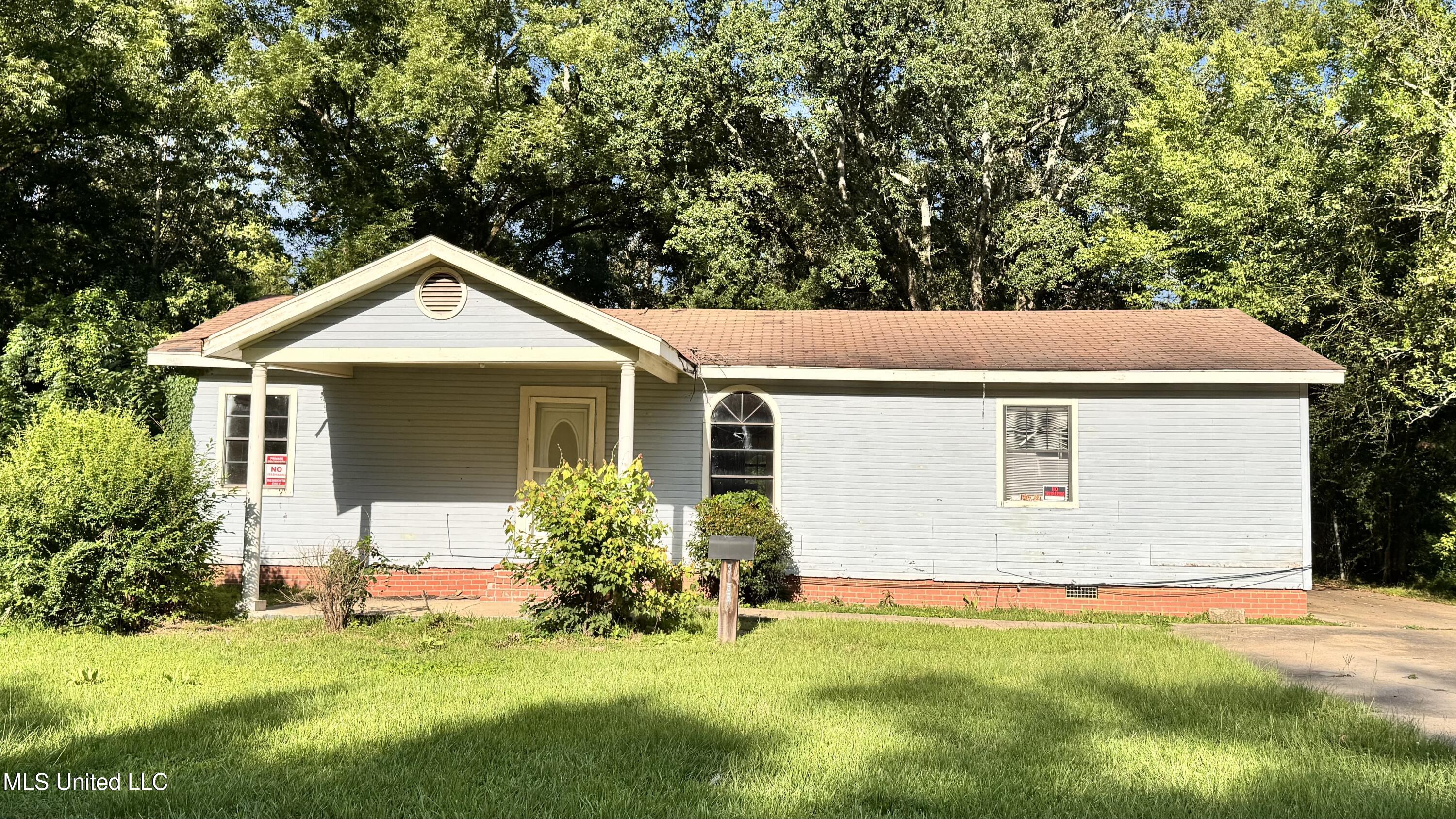 3158 Monticello Drive