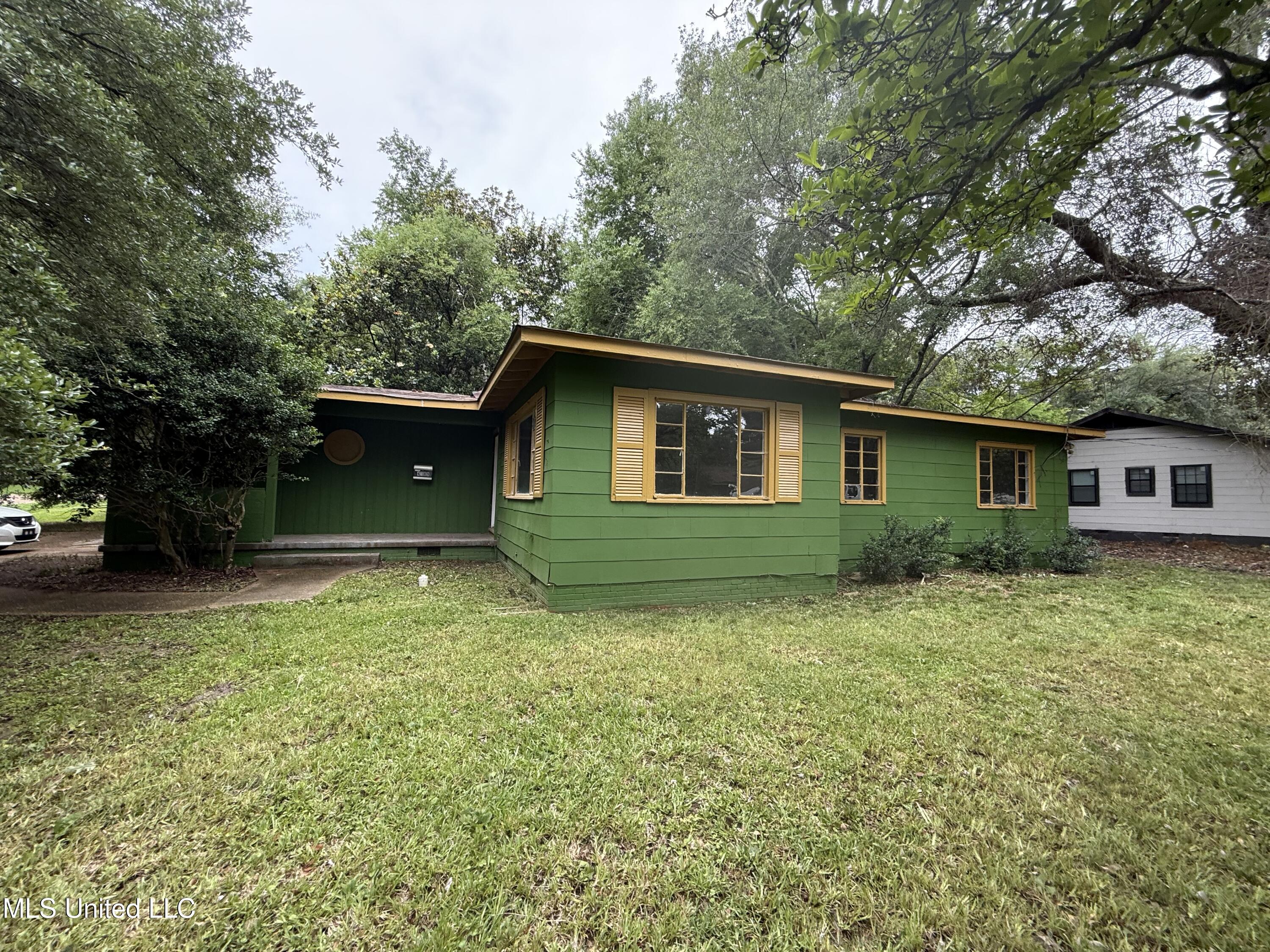 4189 Del Rosa Drive