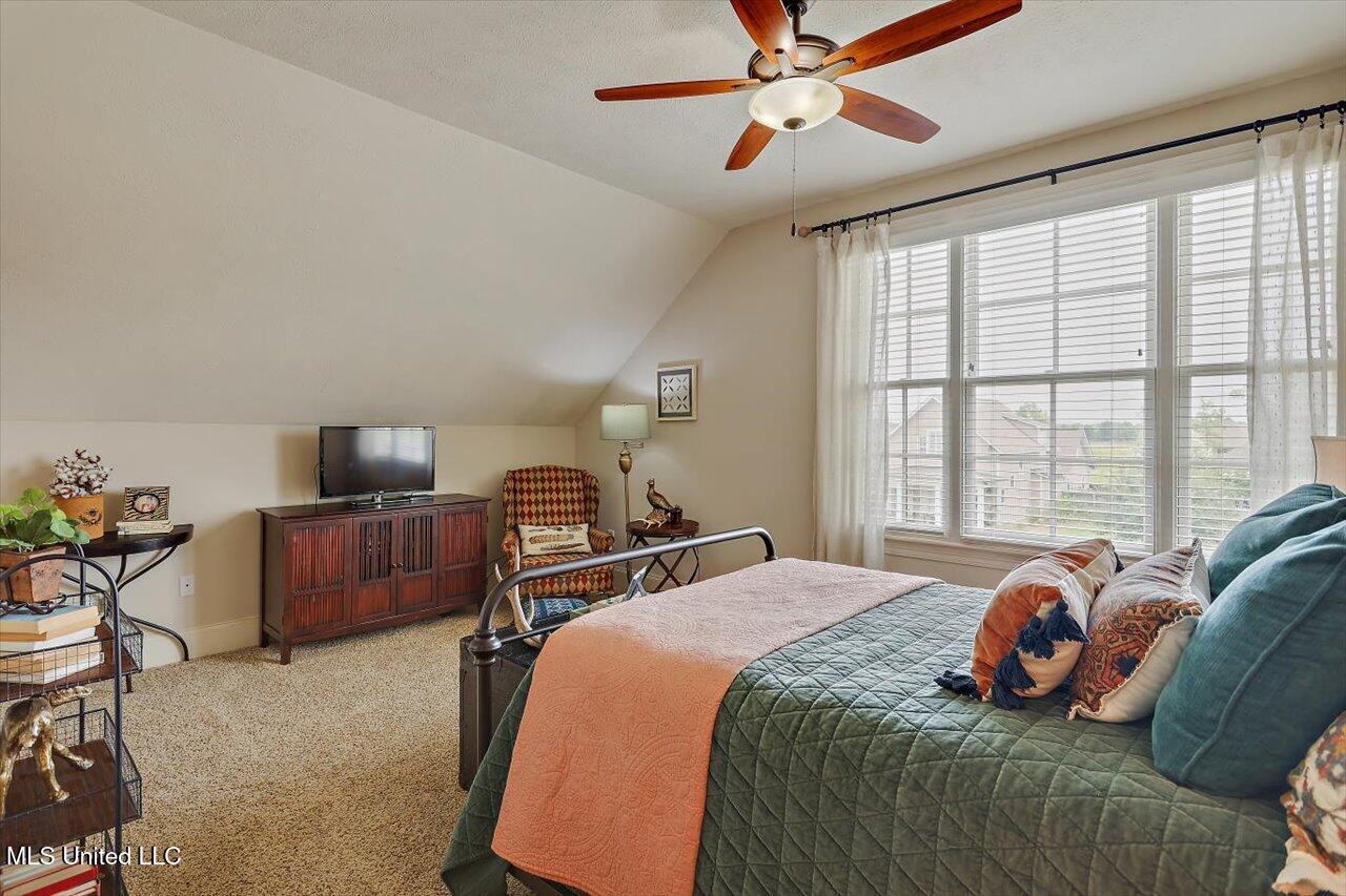 709 Arbor Run