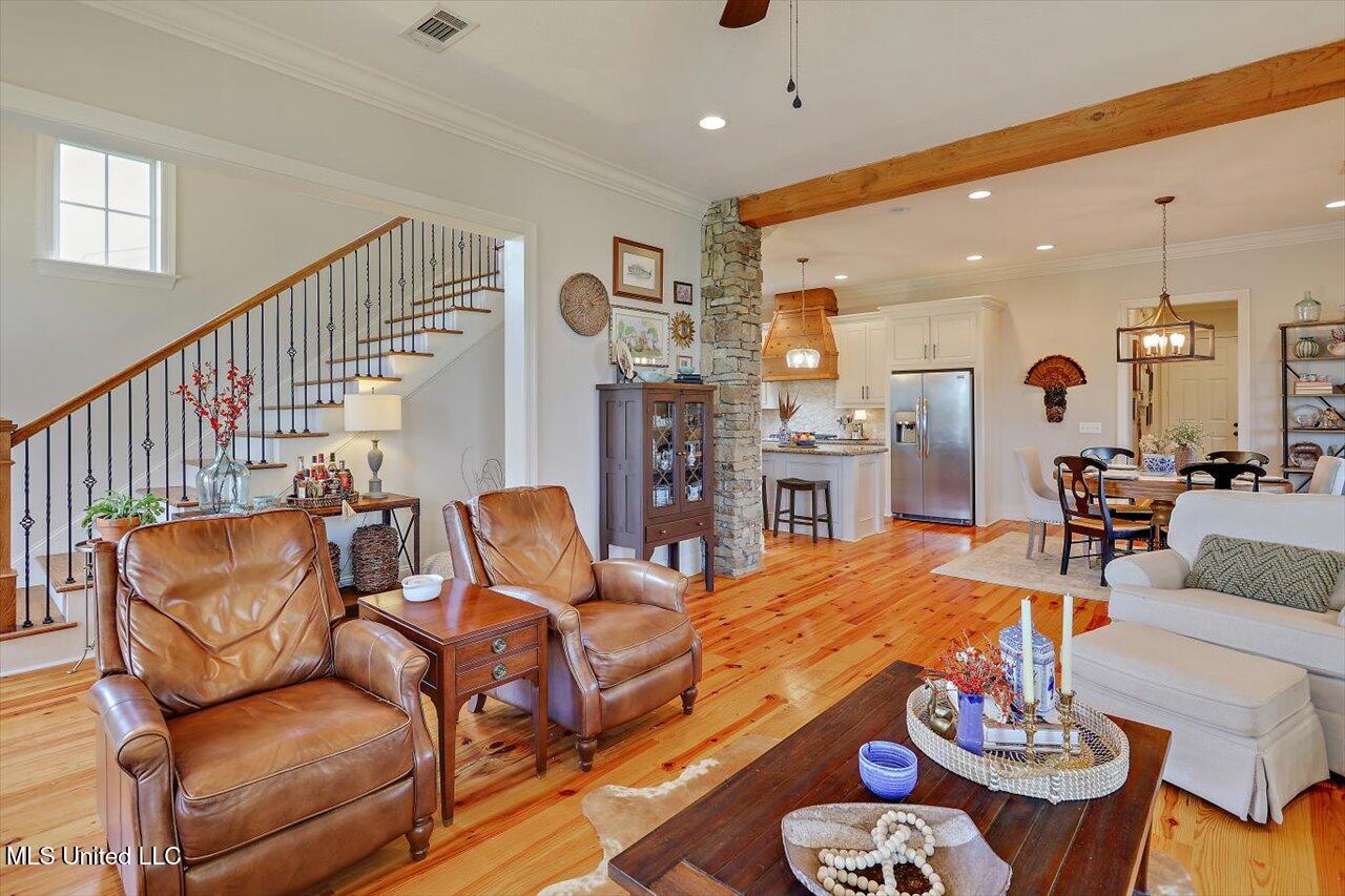 709 Arbor Run