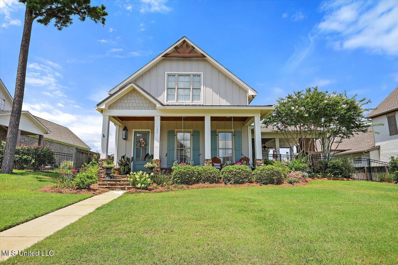 709 Arbor Run