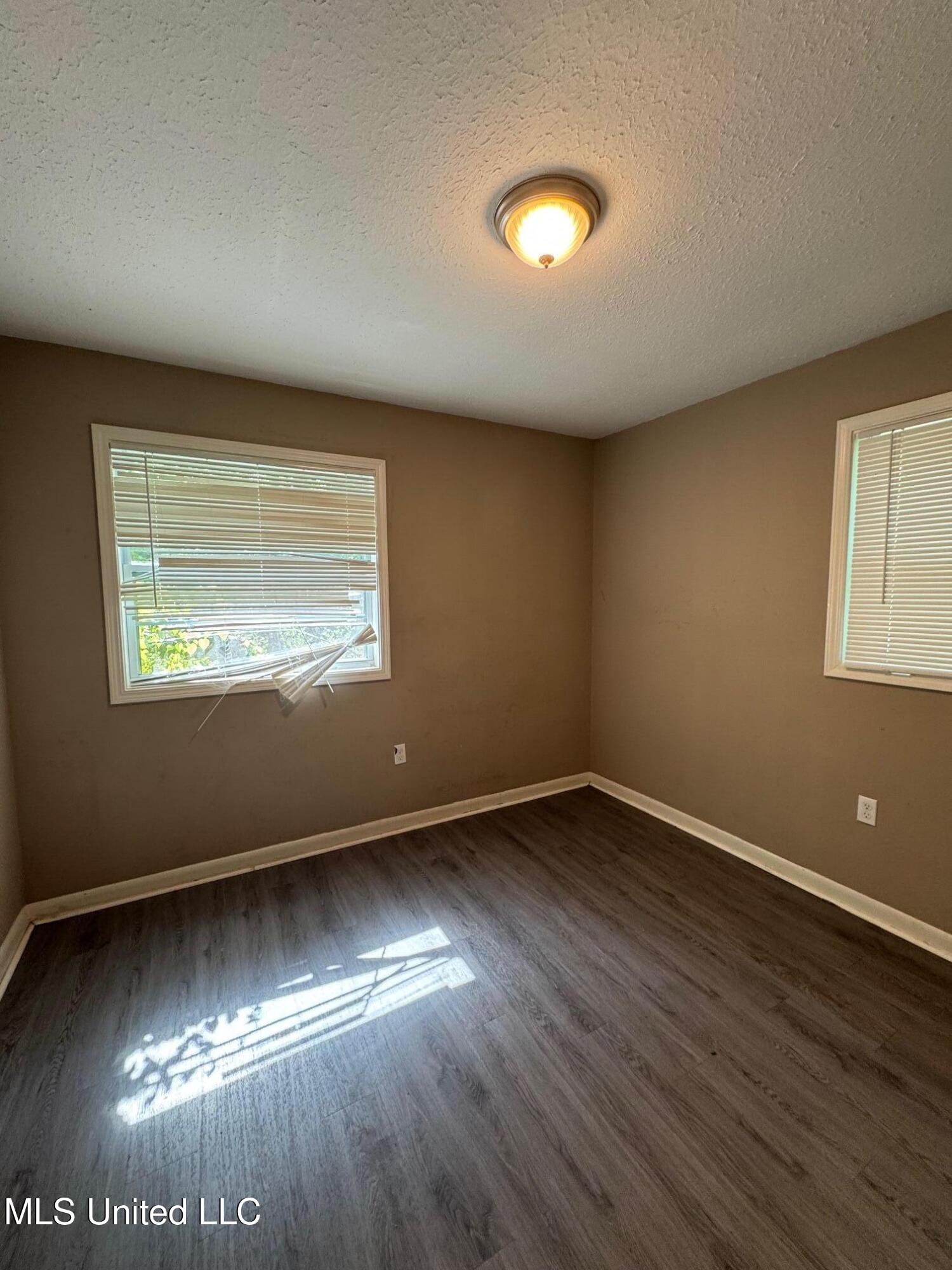 2971 Kentwood Drive