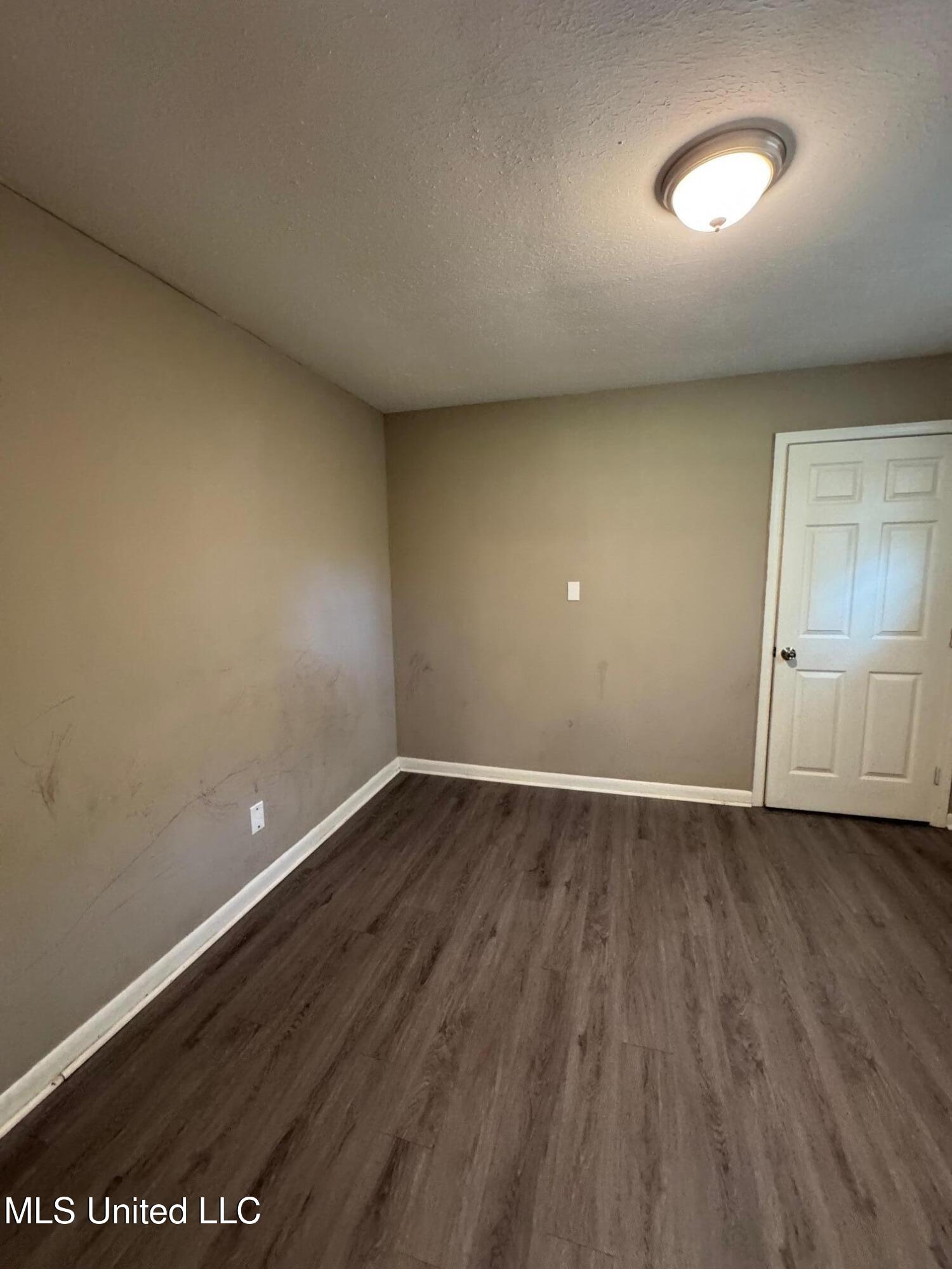 2971 Kentwood Drive