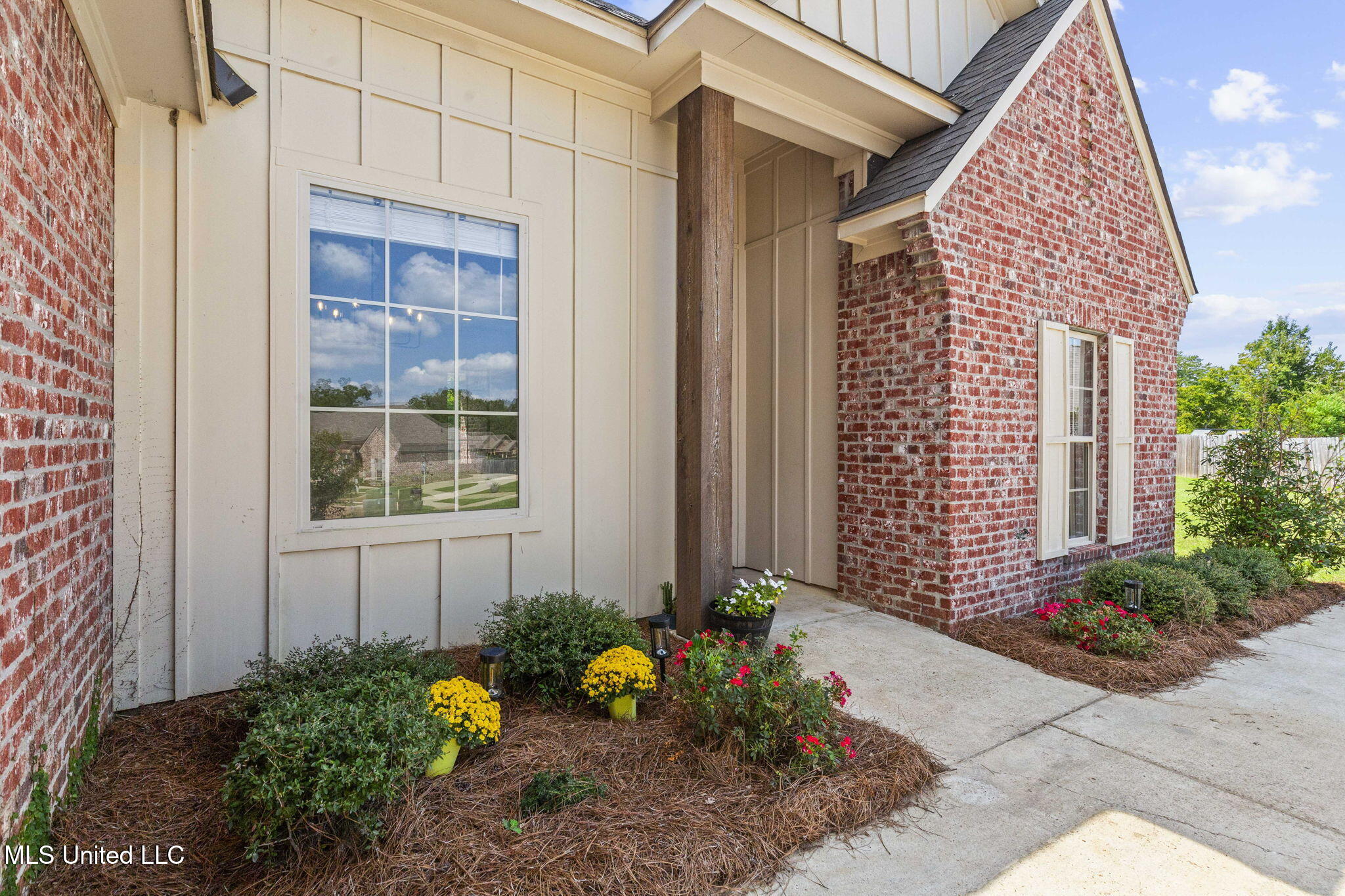 105 Leah Cove