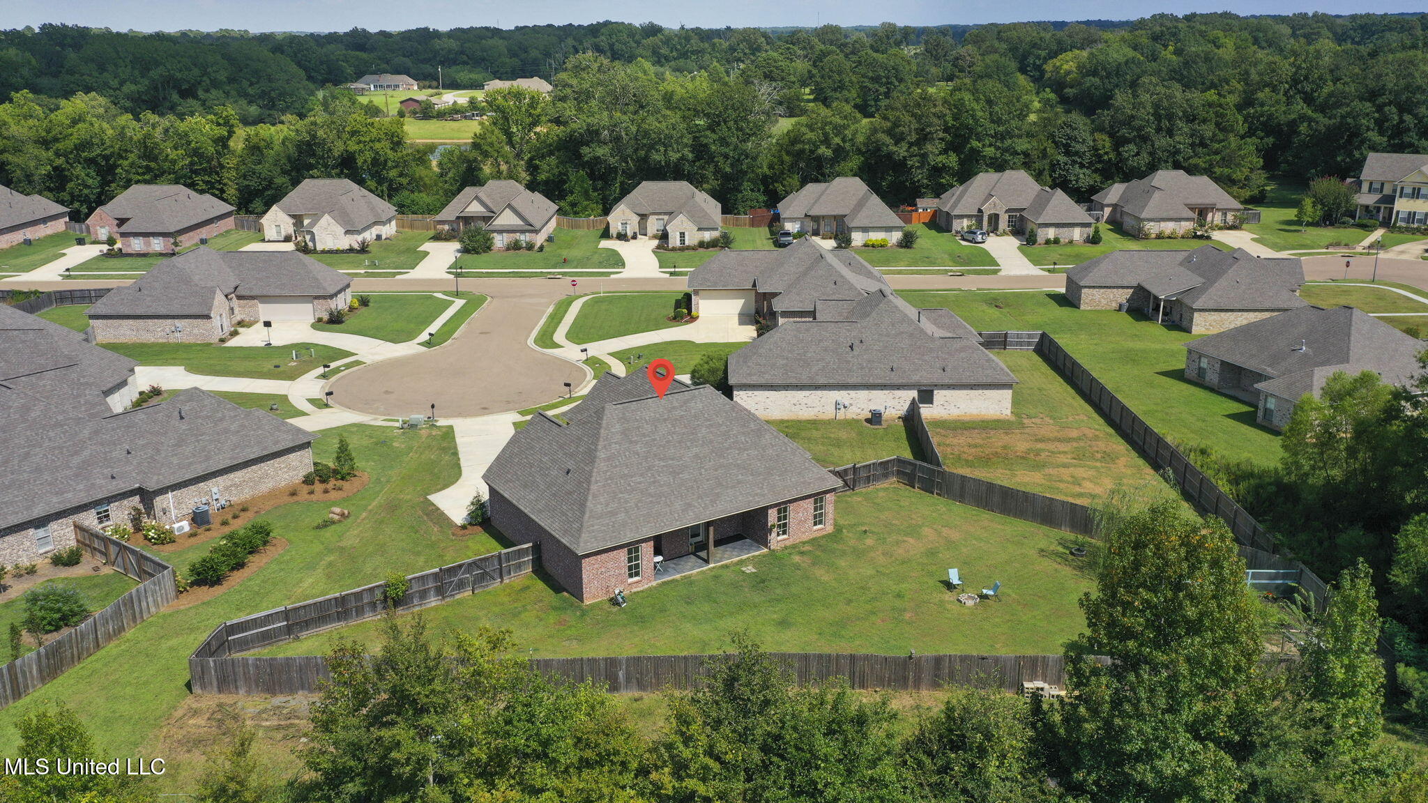 105 Leah Cove
