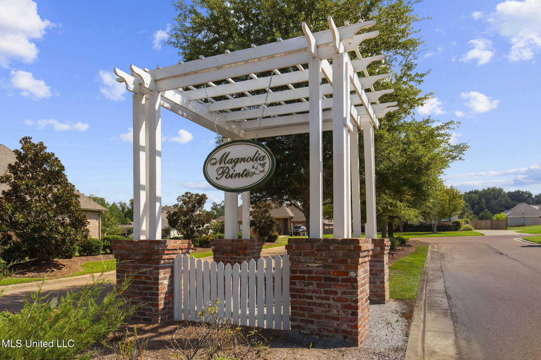 105 Leah Cove