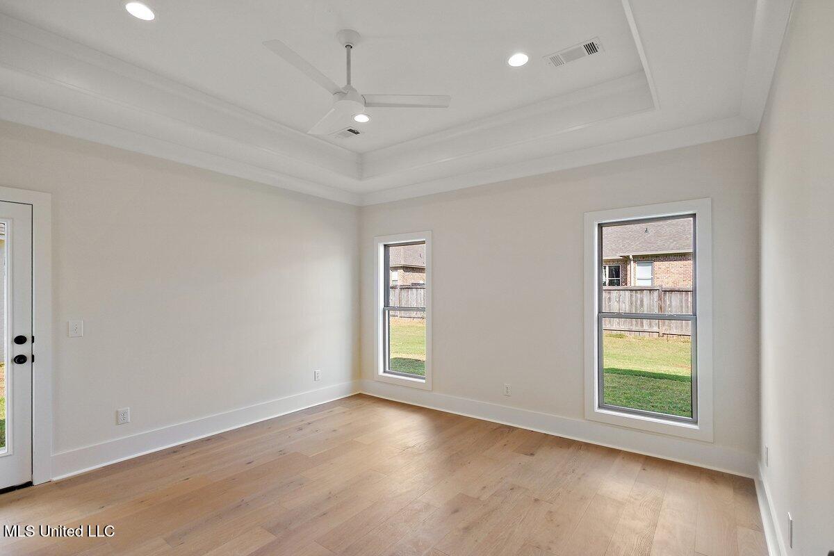 416 Aurora Circle