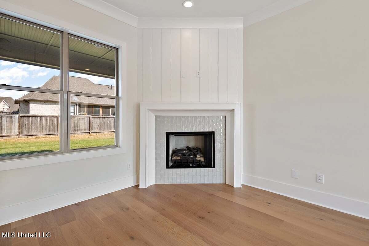 416 Aurora Circle