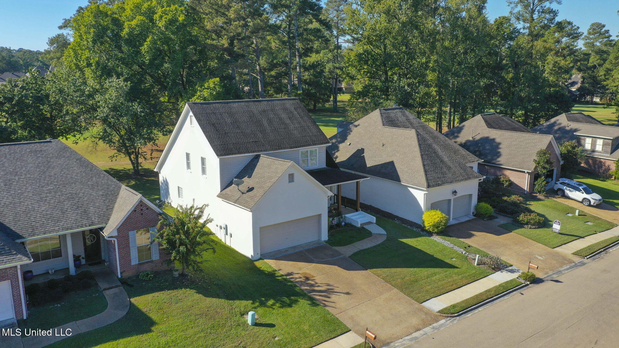 889 N Deerfield Drive