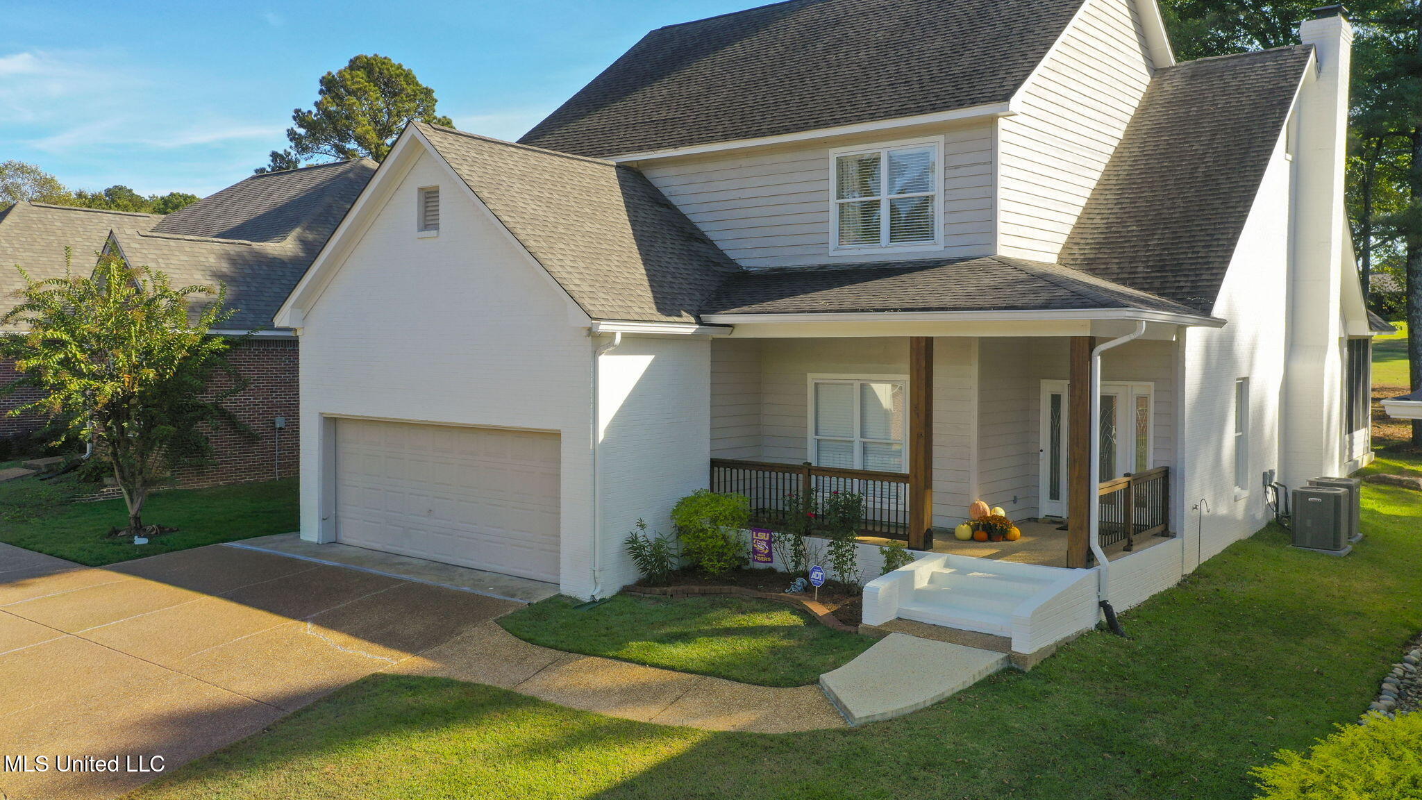 889 N Deerfield Drive