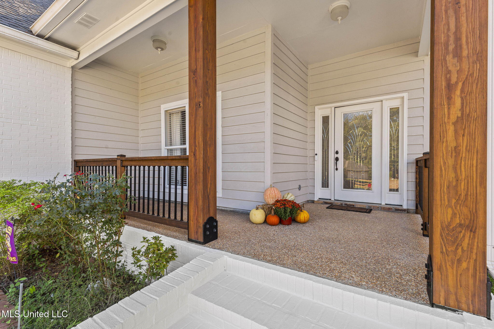 889 N Deerfield Drive