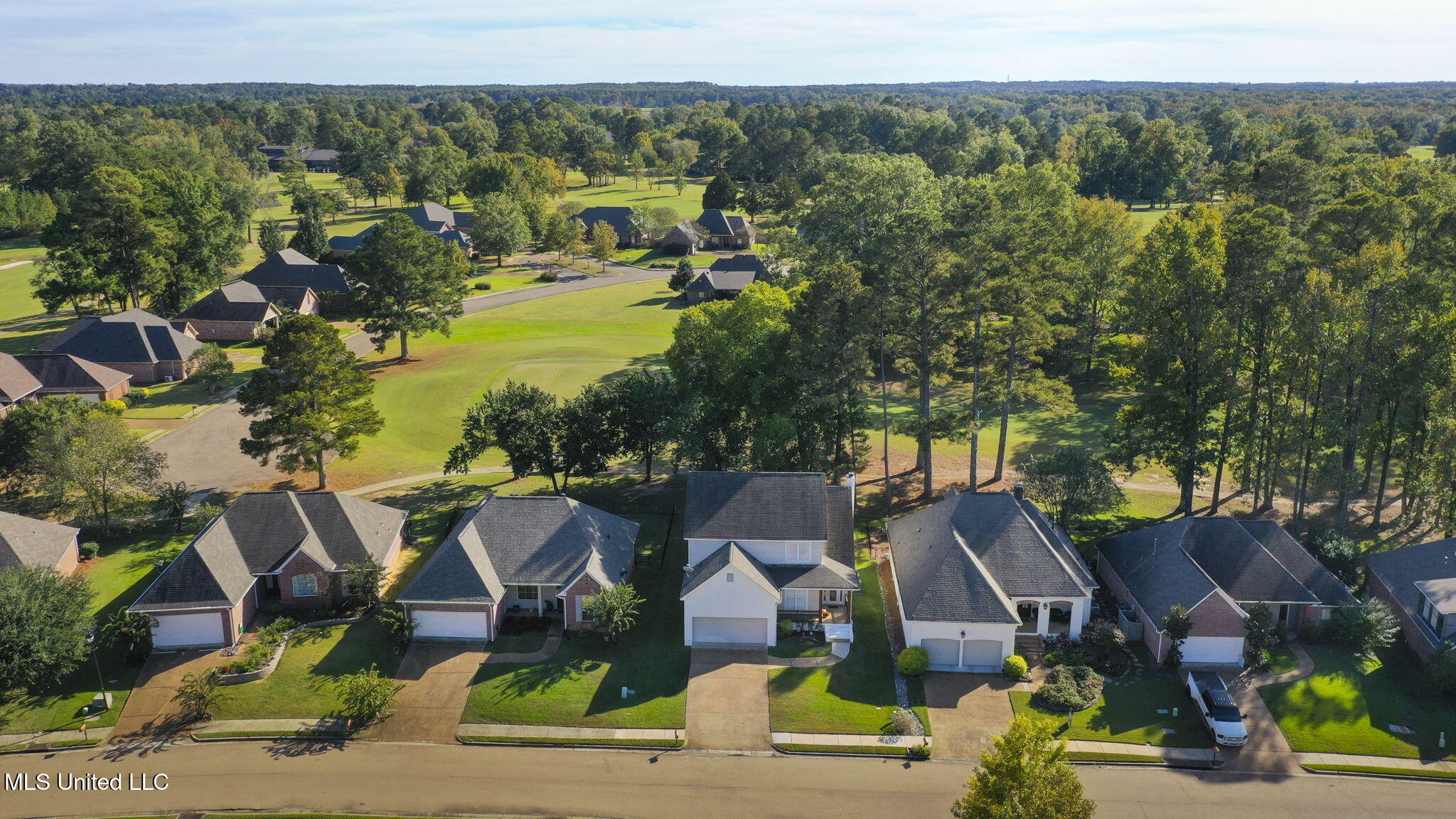 889 N Deerfield Drive