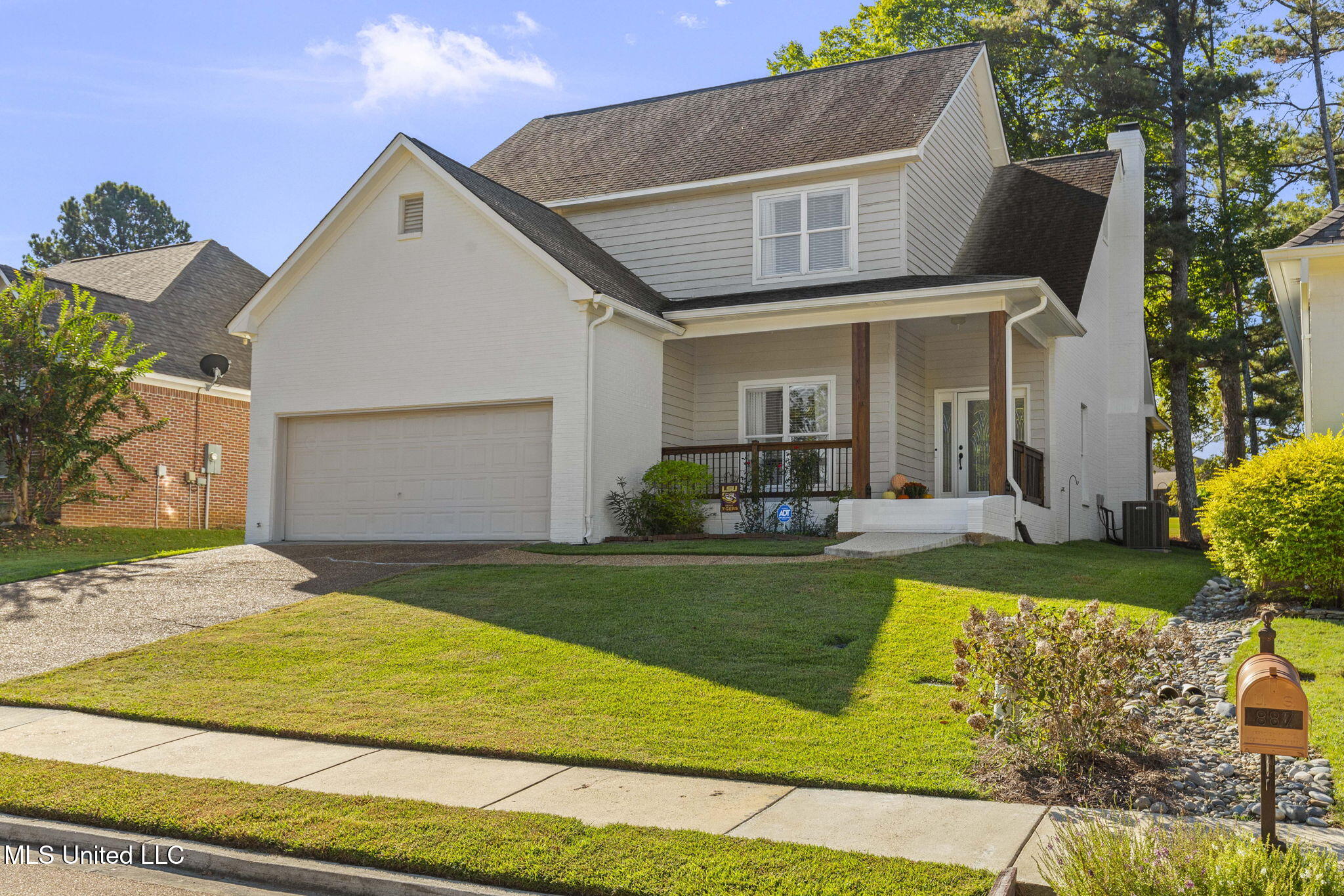 889 N Deerfield Drive