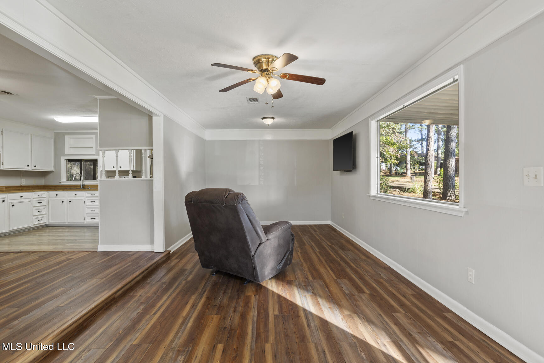 110 Pine Hill Circle