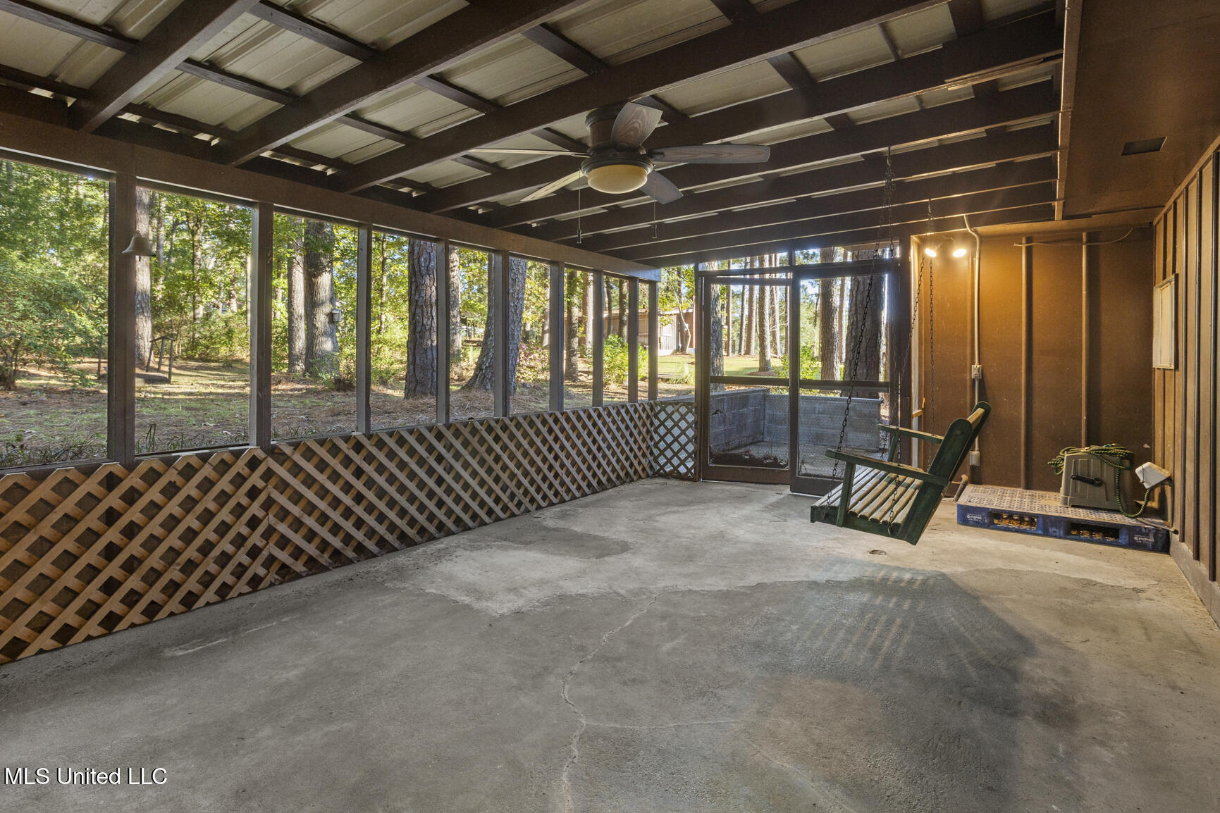 110 Pine Hill Circle