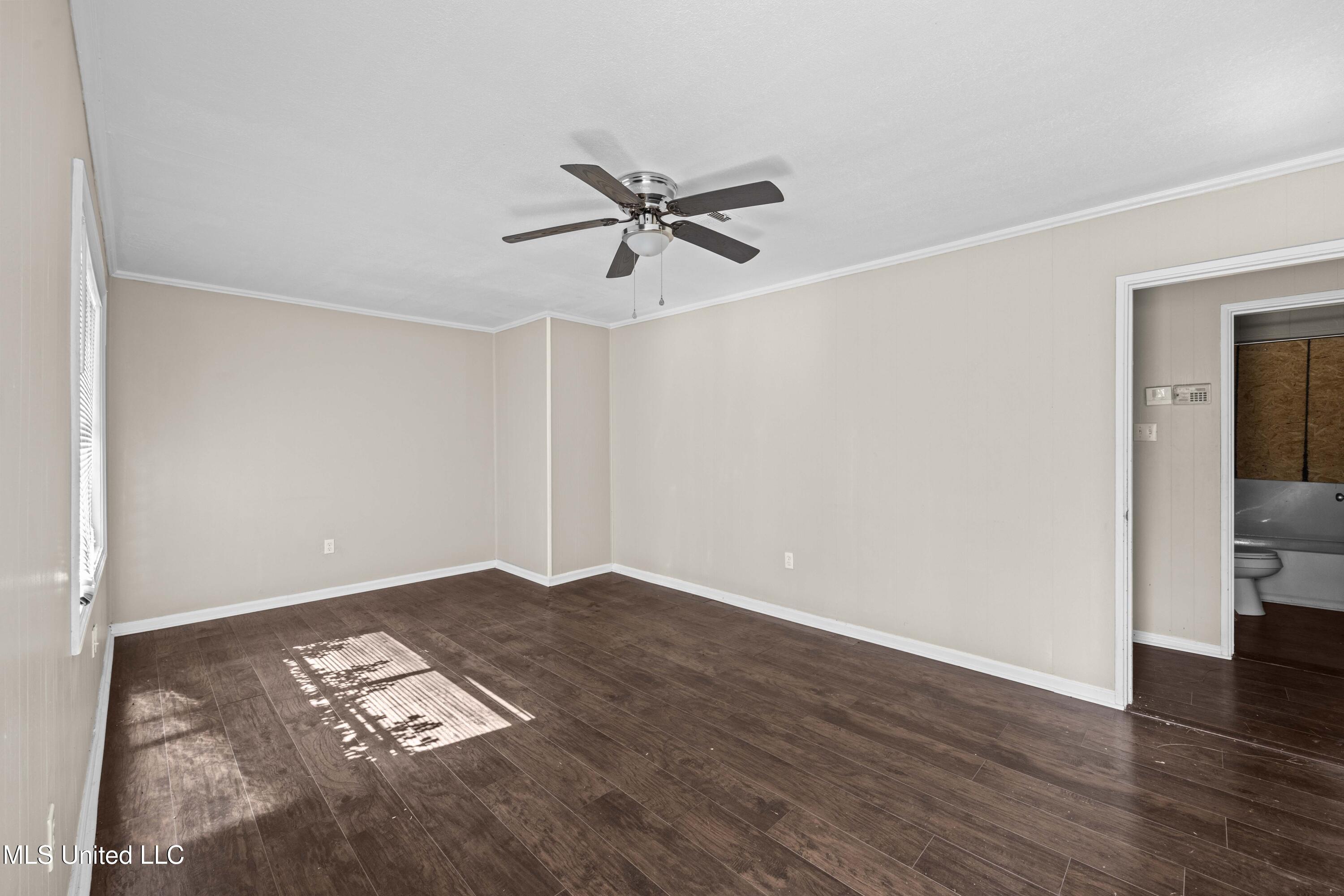 920 Woody Drive