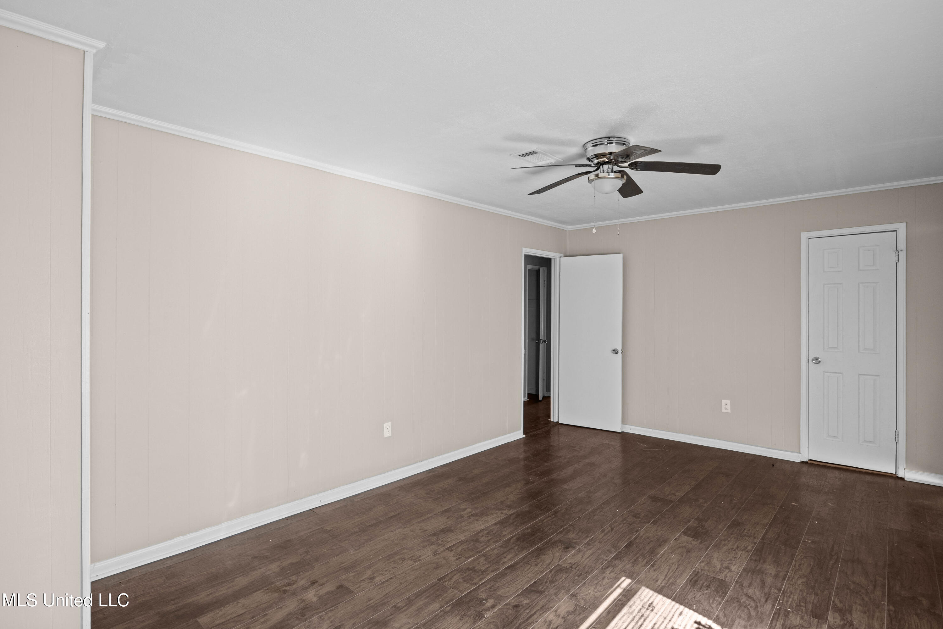 920 Woody Drive
