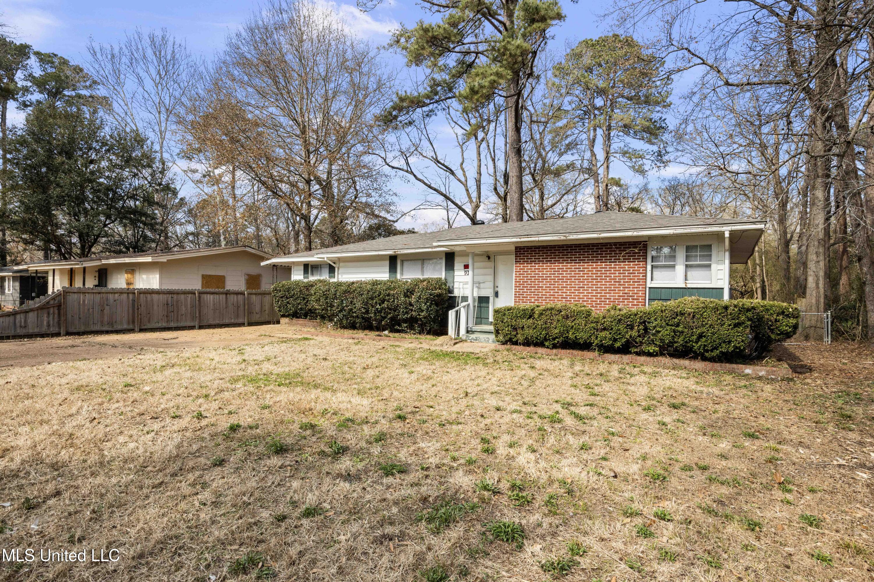 920 Woody Drive