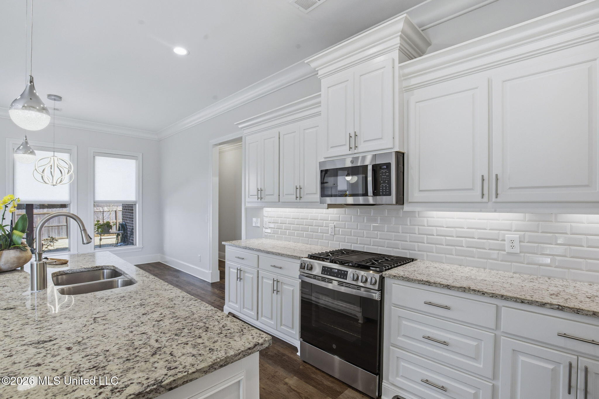204 Ashbury Cove